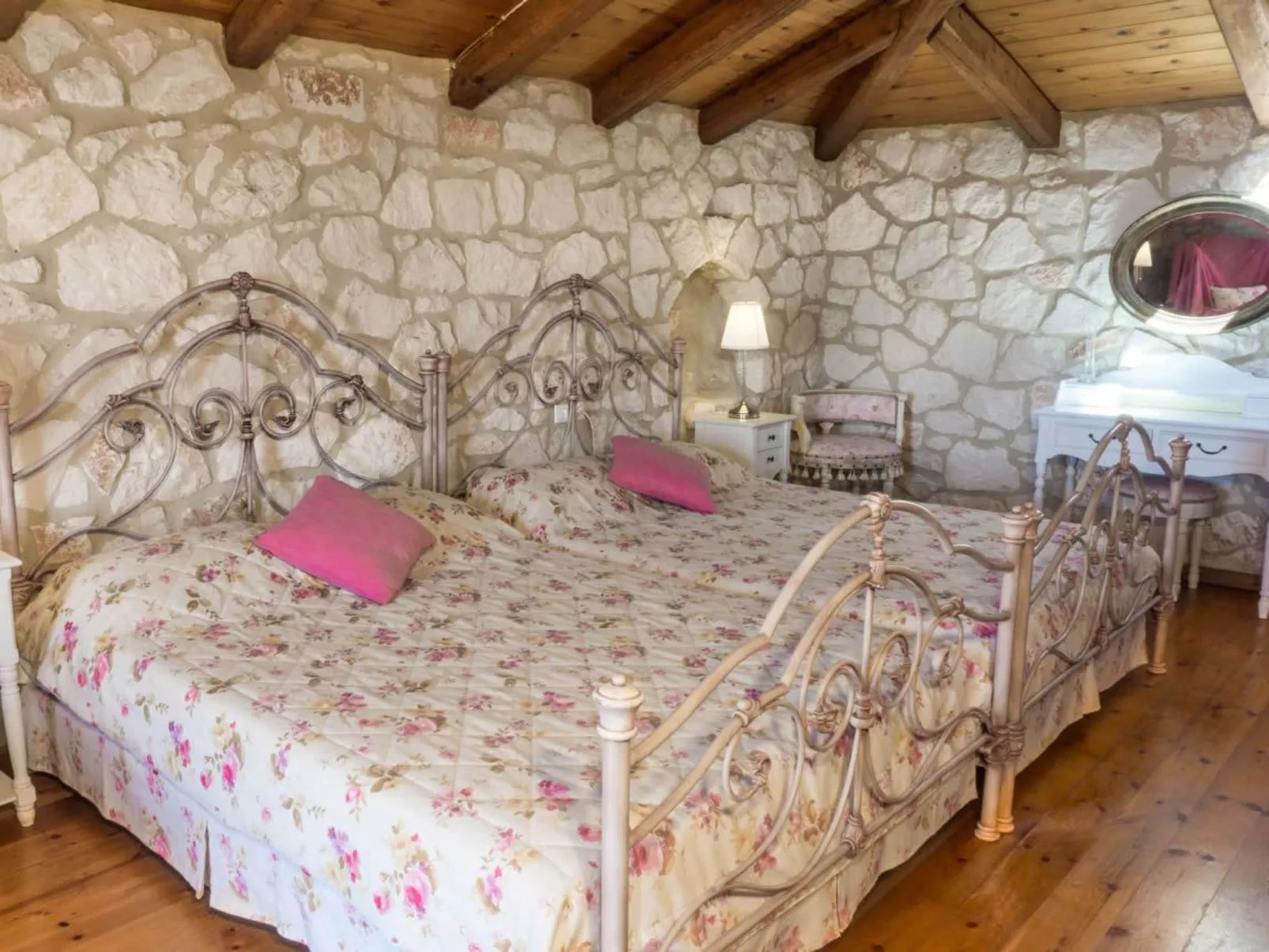 Villa Ariadne mit privatem Pool-Binnen