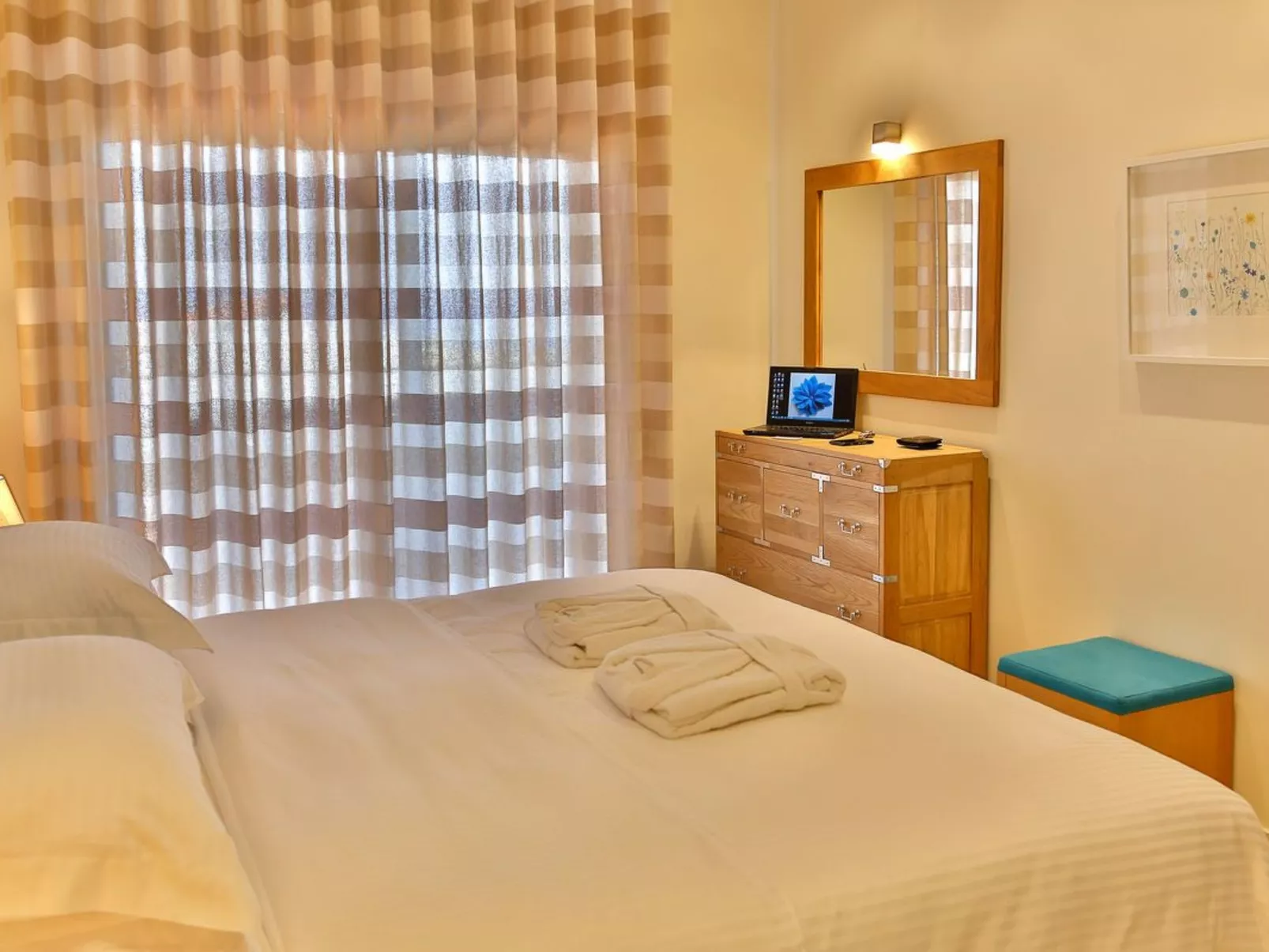 Mit Privatpool für 9 Personen ca. 175 m&sup2; in Skiathos, Ägäis (Skiathos)-Binnen