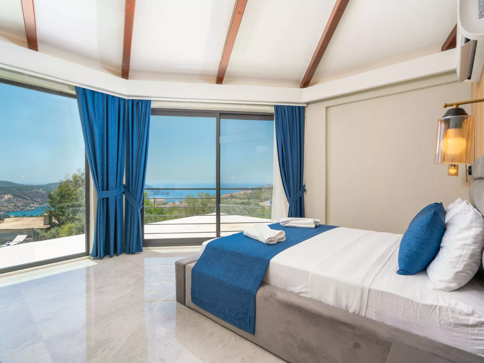 Ferienvilla "Ekinoks" mit Blick auf das Wasser-Buiten