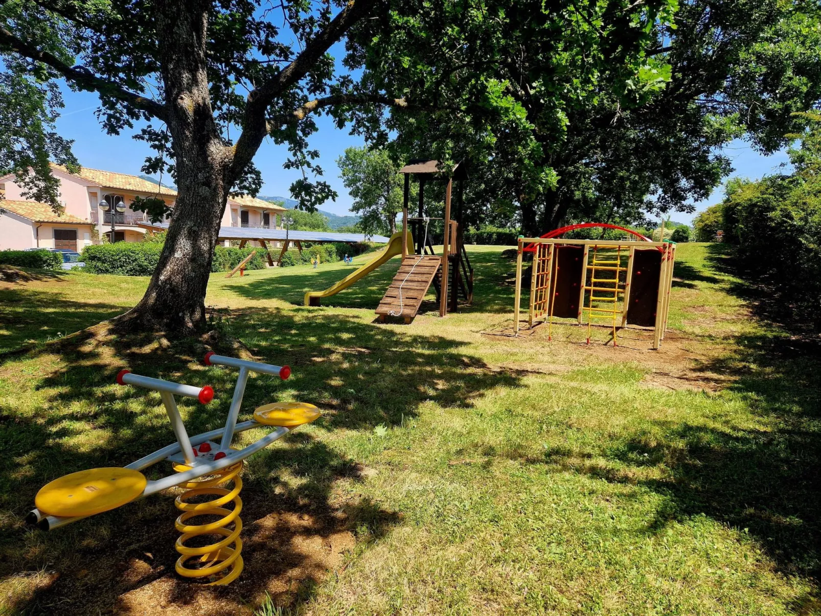 Unterkunft in Residenz mit Spa, Schwimmbad, Wi-Fi-Buiten