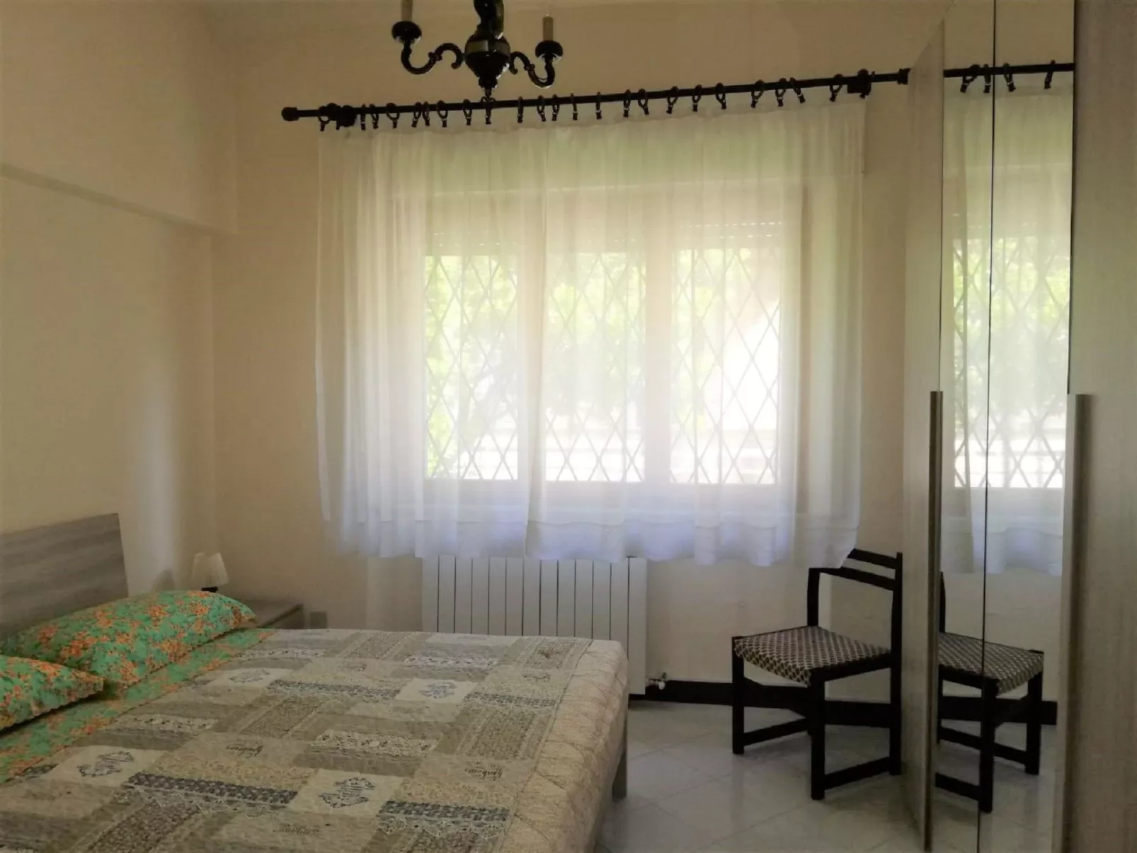 Ferienvilla mit Garten, Grill und Terrasse-Binnen