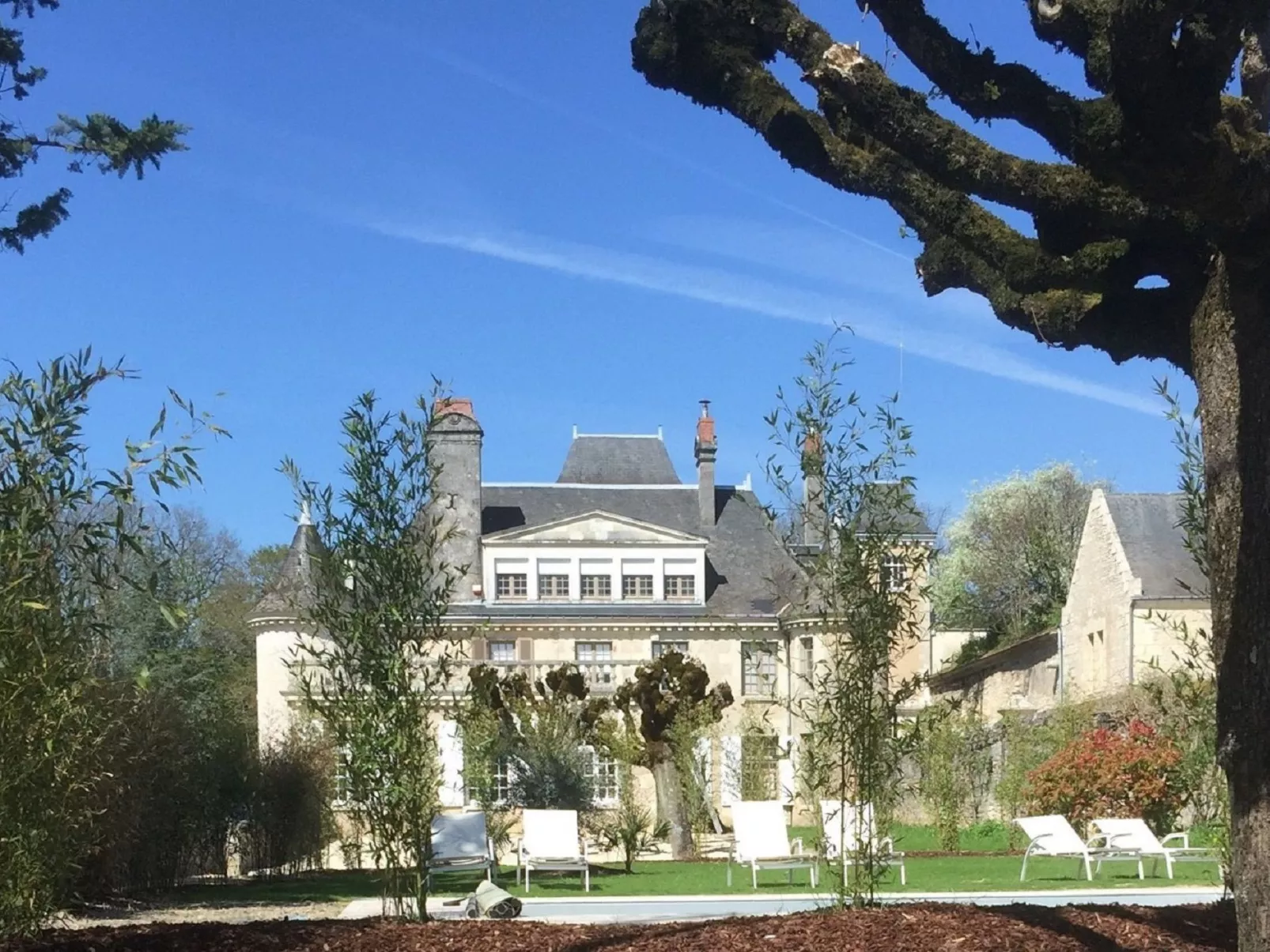 Cottage de la tour duplex 100m2 mit Pool Azay le rideau-Buiten