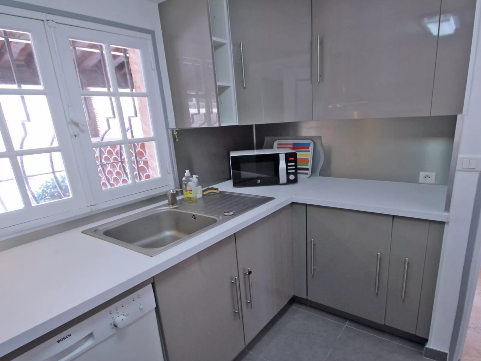 Appt T4 - 6 pers - Vue Mer - Piscine Résidence - Binnen