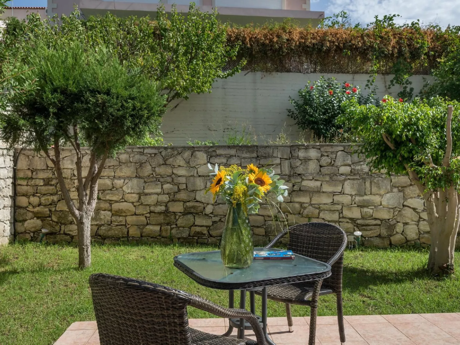 Wunderschöne Villa mit Seeblick und Pool in der Nähe von Restaurants-Image-tags.info