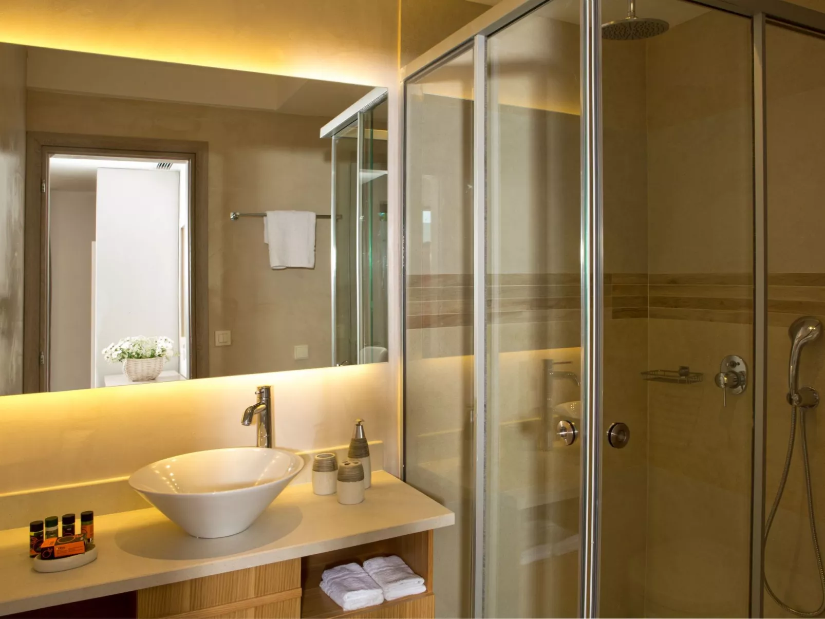 Villa in der Nähe von Chania, nur 150 Meter vom Strand entfernt-Binnen