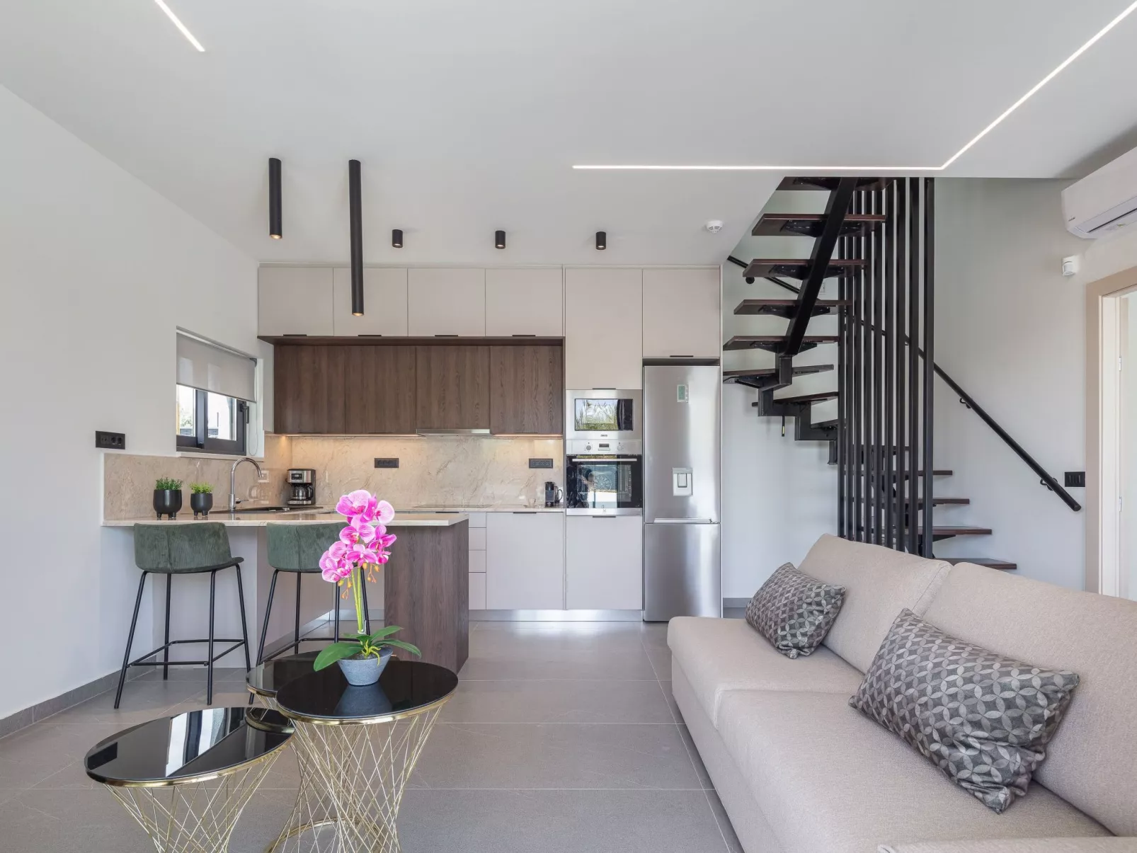 VillaSaints I - Pool und BBQ, Spaziergang zum Strand-Binnen