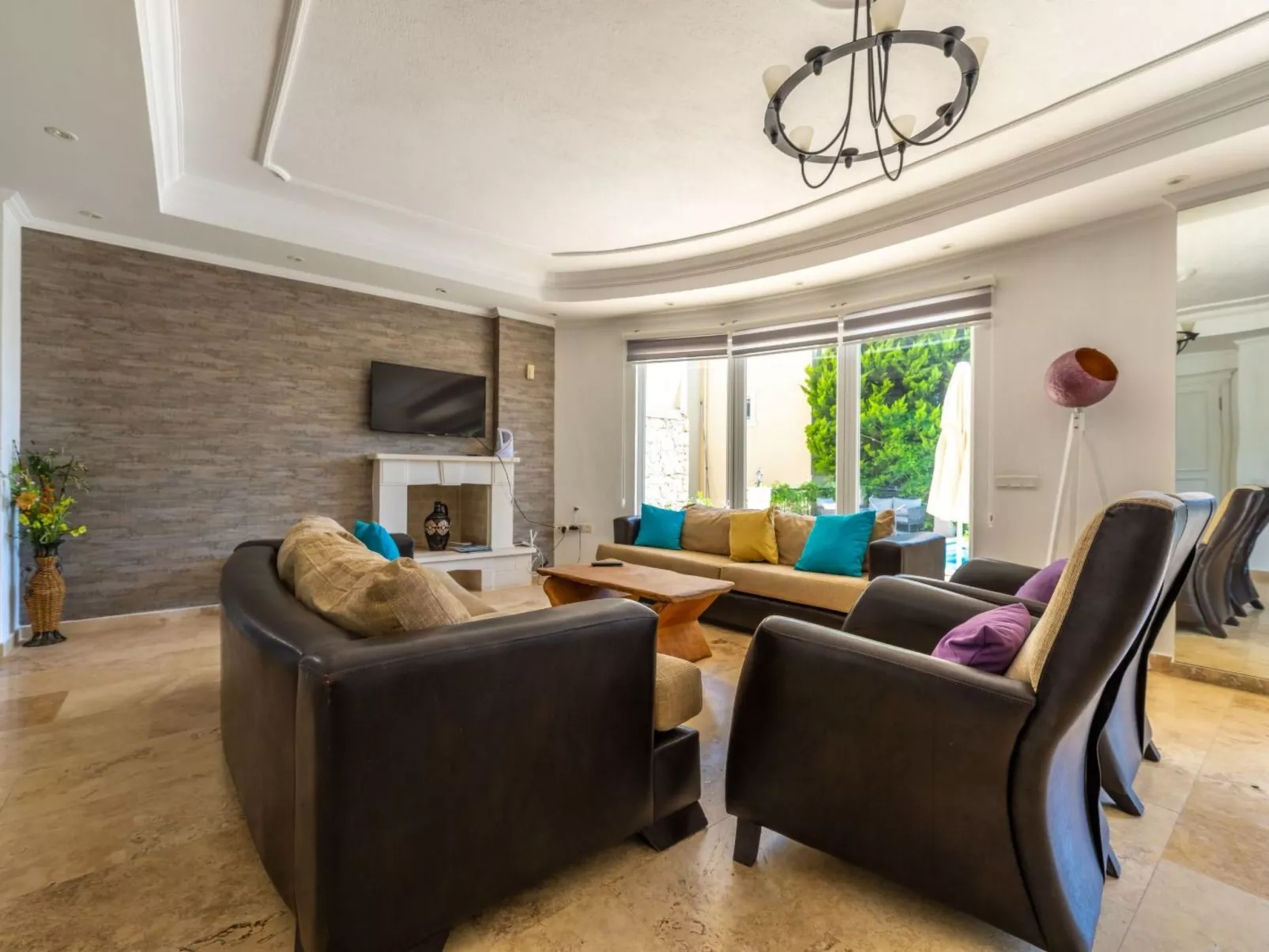 Steinhaus Villa direkt im Zentrum von Kalkan-Binnen