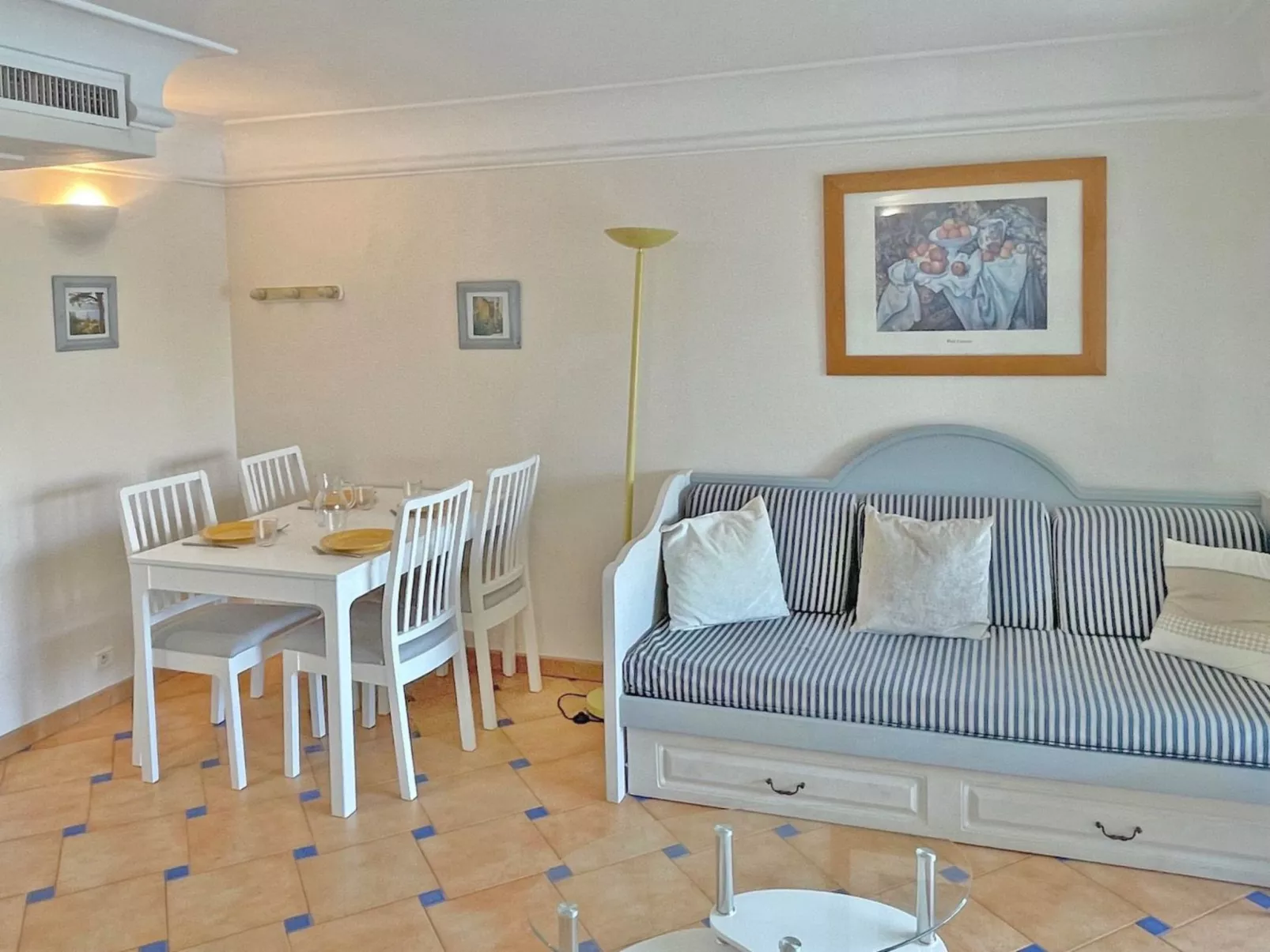 Port Marine 11B mit Pool-Binnen