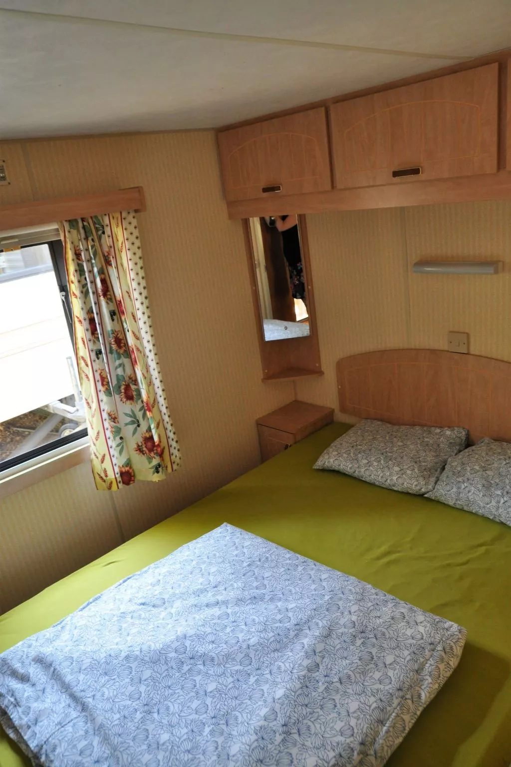 Stacaravan camping Lei Suves cote d'azur Var-Binnen