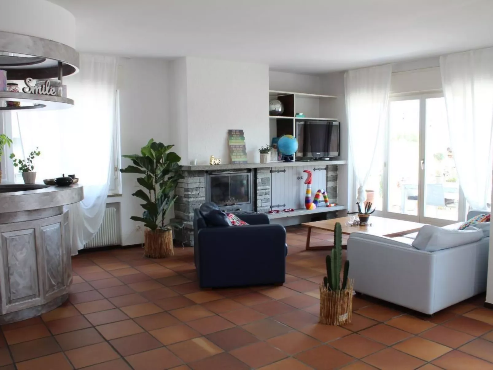 Wohnung mit blühender Terrasse, seenah-Binnen