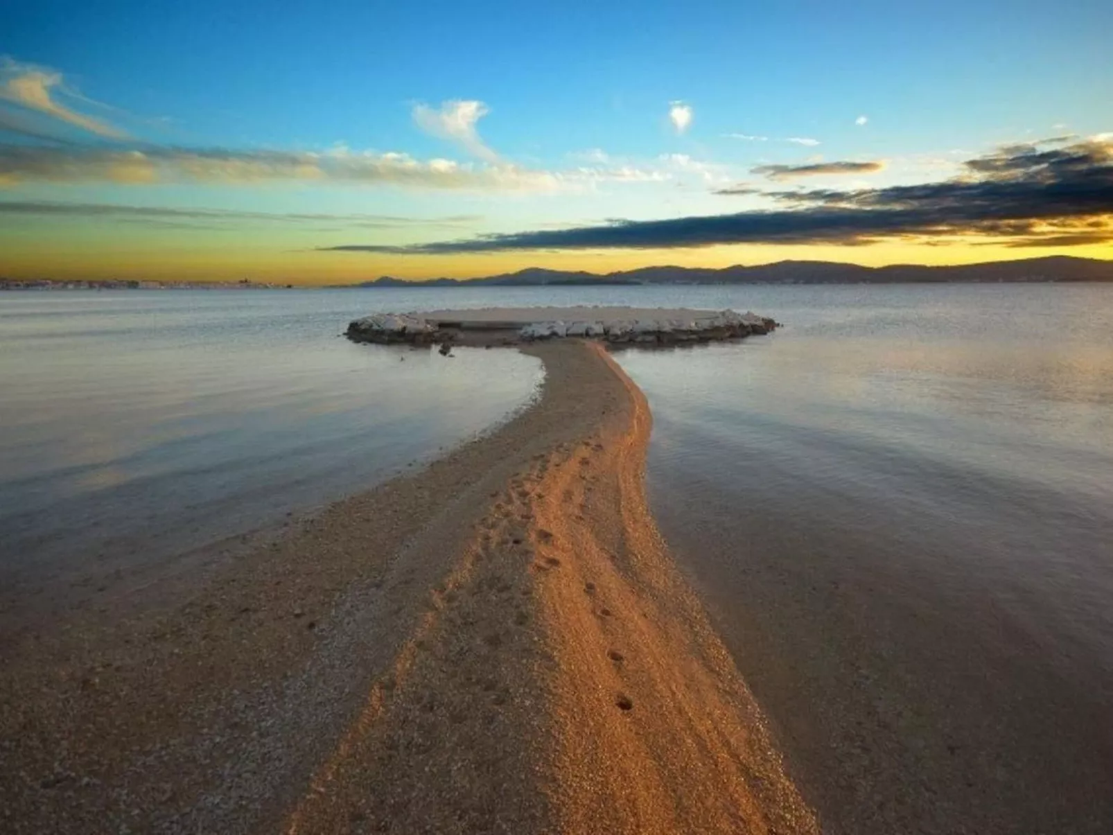 Mit Blick auf das Wasser-Buiten