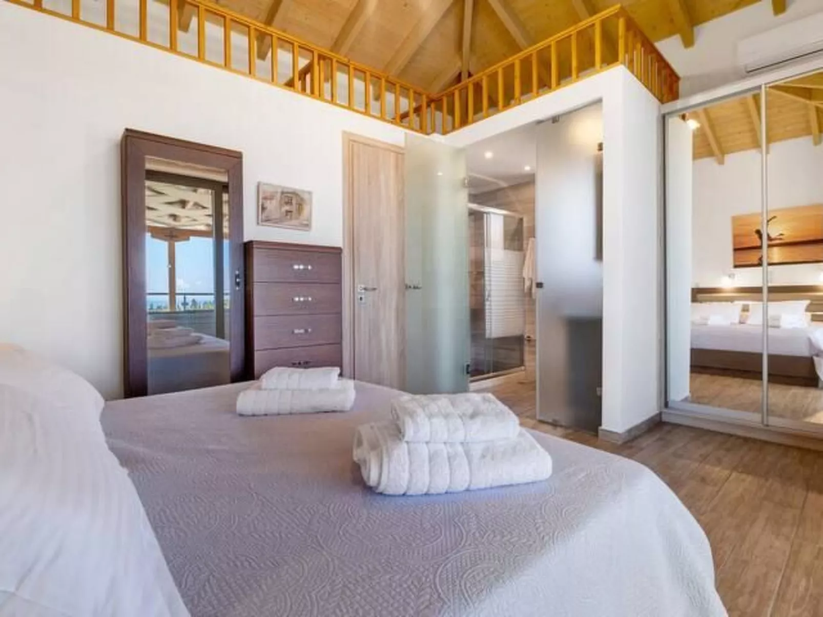 Luxuriöse Steinvilla Emily nahe dem Strand von Mylos-Binnen