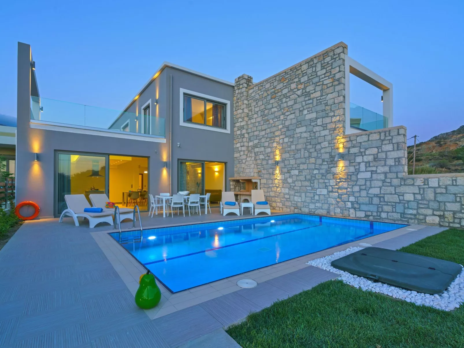 Villa am Strand mit Pool BBQ Spaziergang zu Annehmlichkeiten-Buiten