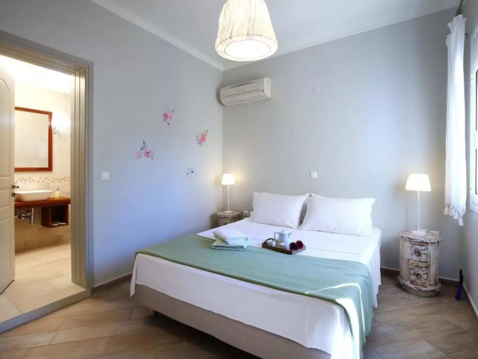 "Alea Resort" mit eigenem Pool-Binnen