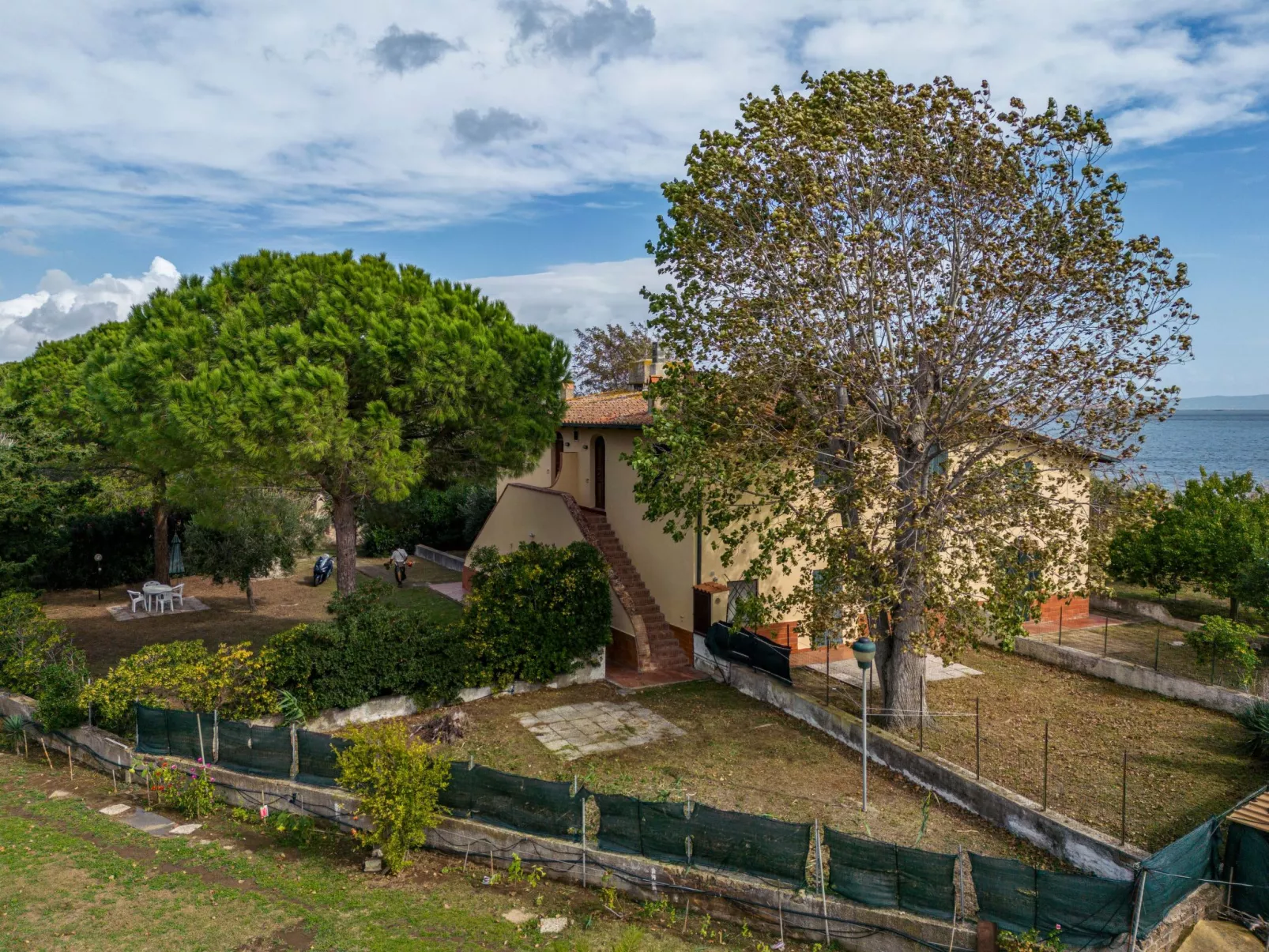 Wohnung mit Wasserblick - Buiten