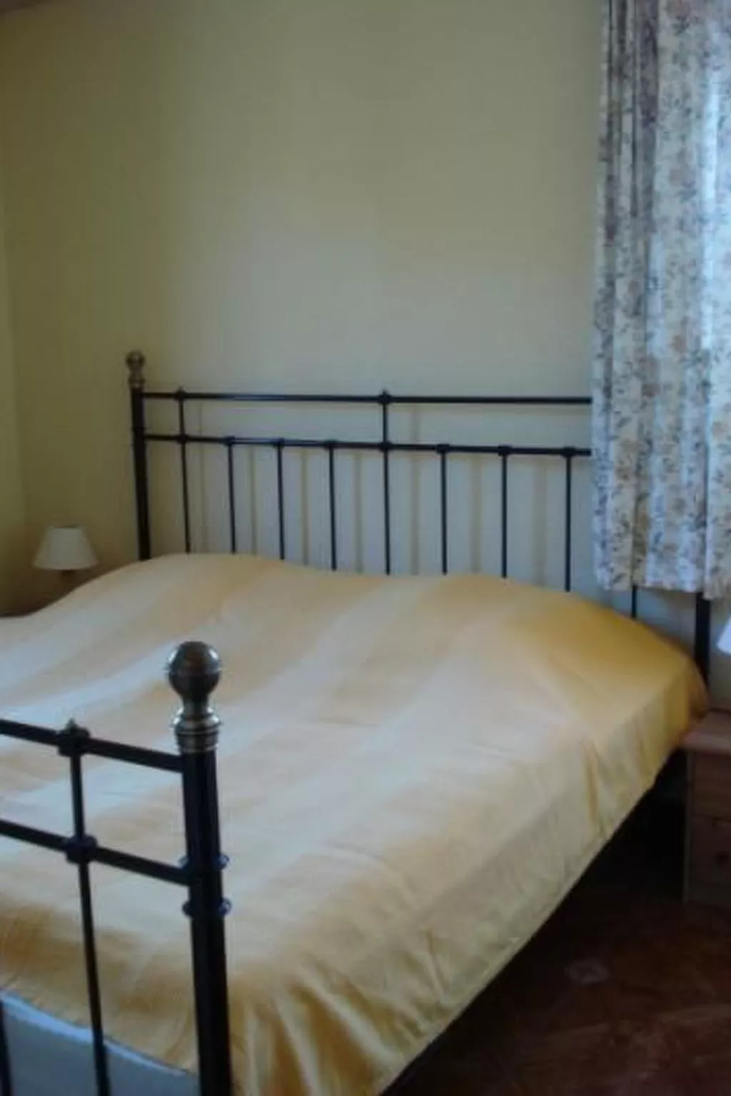 Schöne Ferienwohnung mit Meerblick und Pool