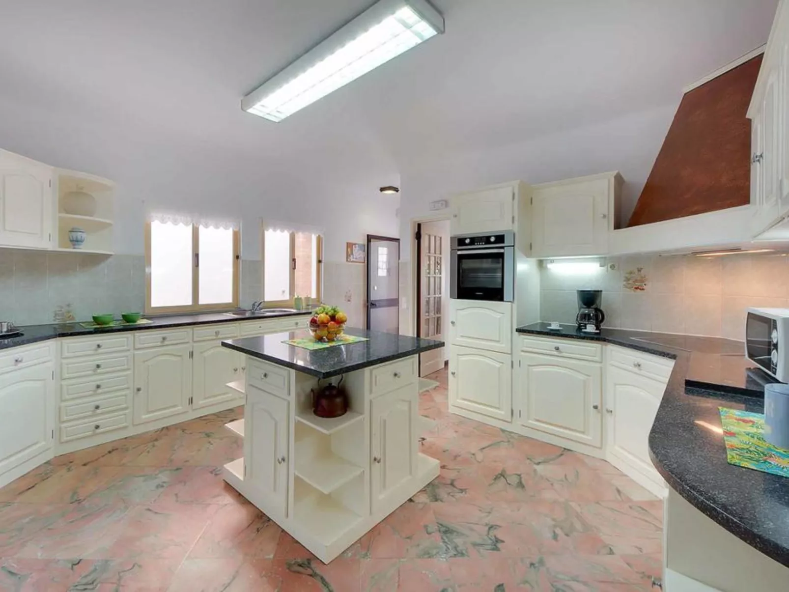 Chalet "Villa Albuar" mit eigenem Pool-Binnen