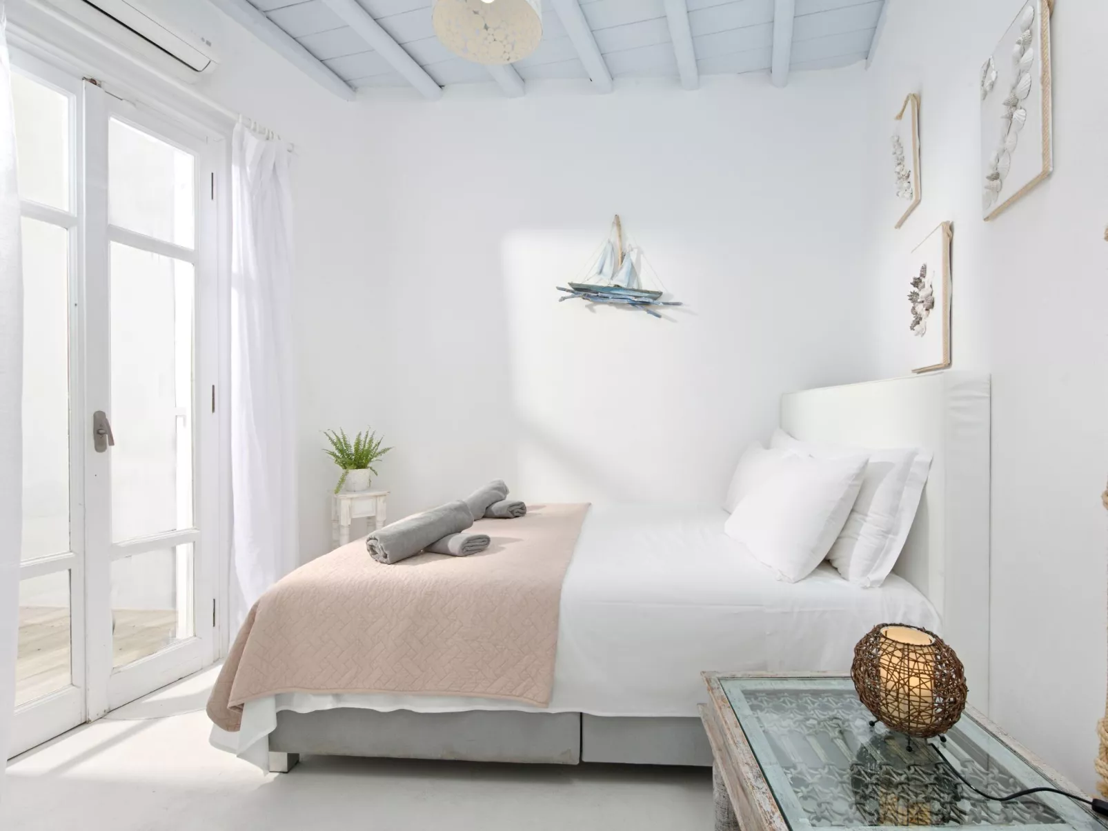 SUPERB BEACH ACCESS LUXURY SEA VILLA POOL by Calypso Sunset-Binnen