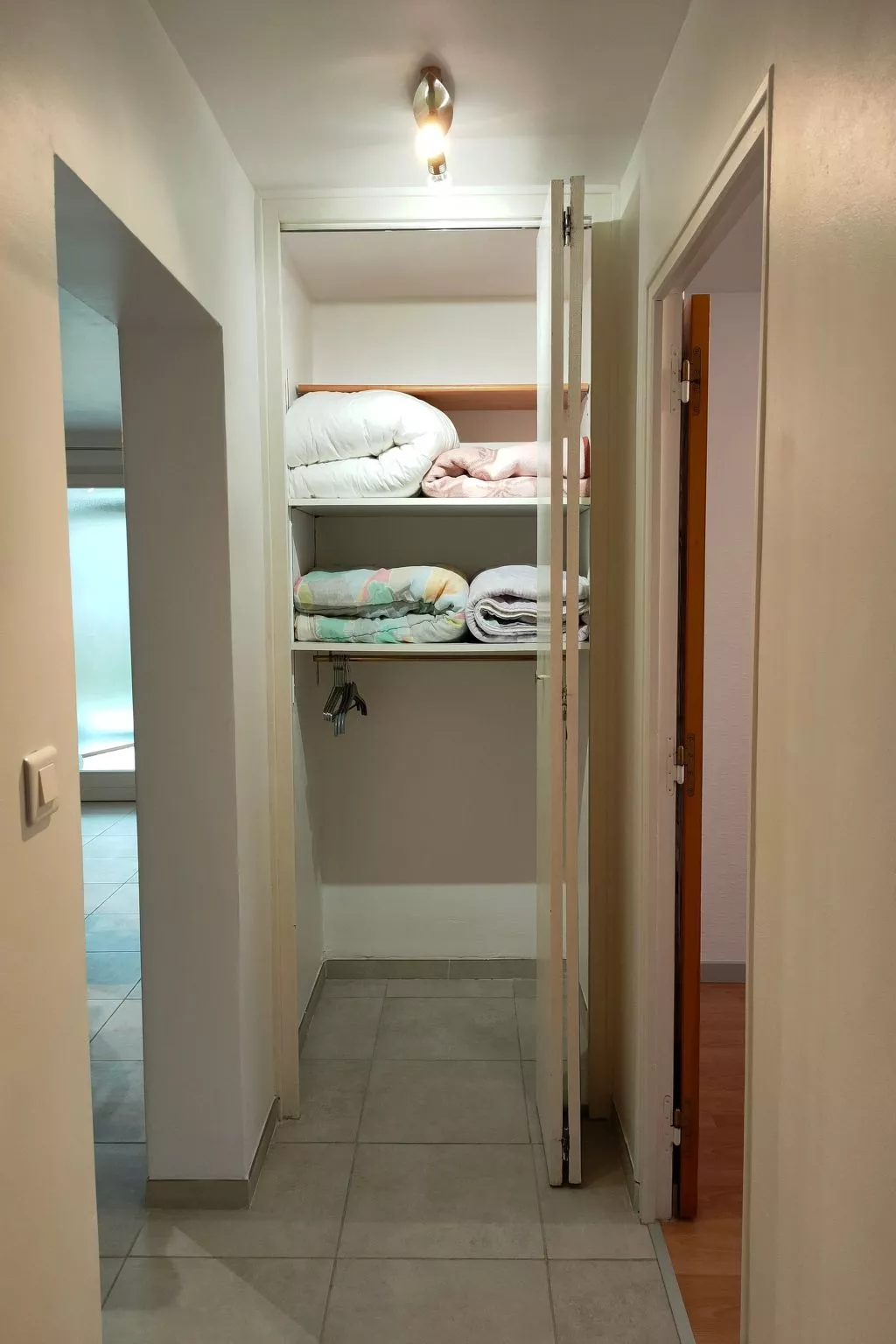 Gite Lys Montagnes du Jura mit Spa Sauna Fluss-Binnen