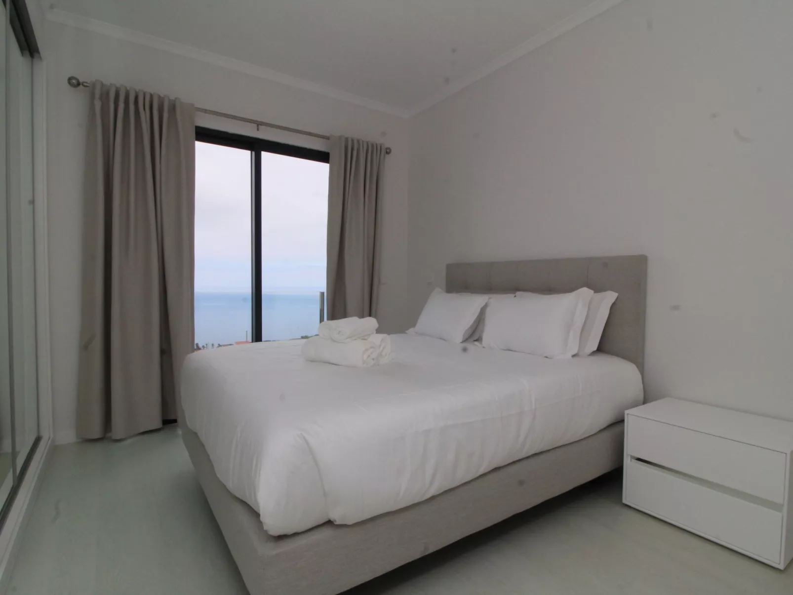 Ferienvilla mit eigenem Pool-Binnen