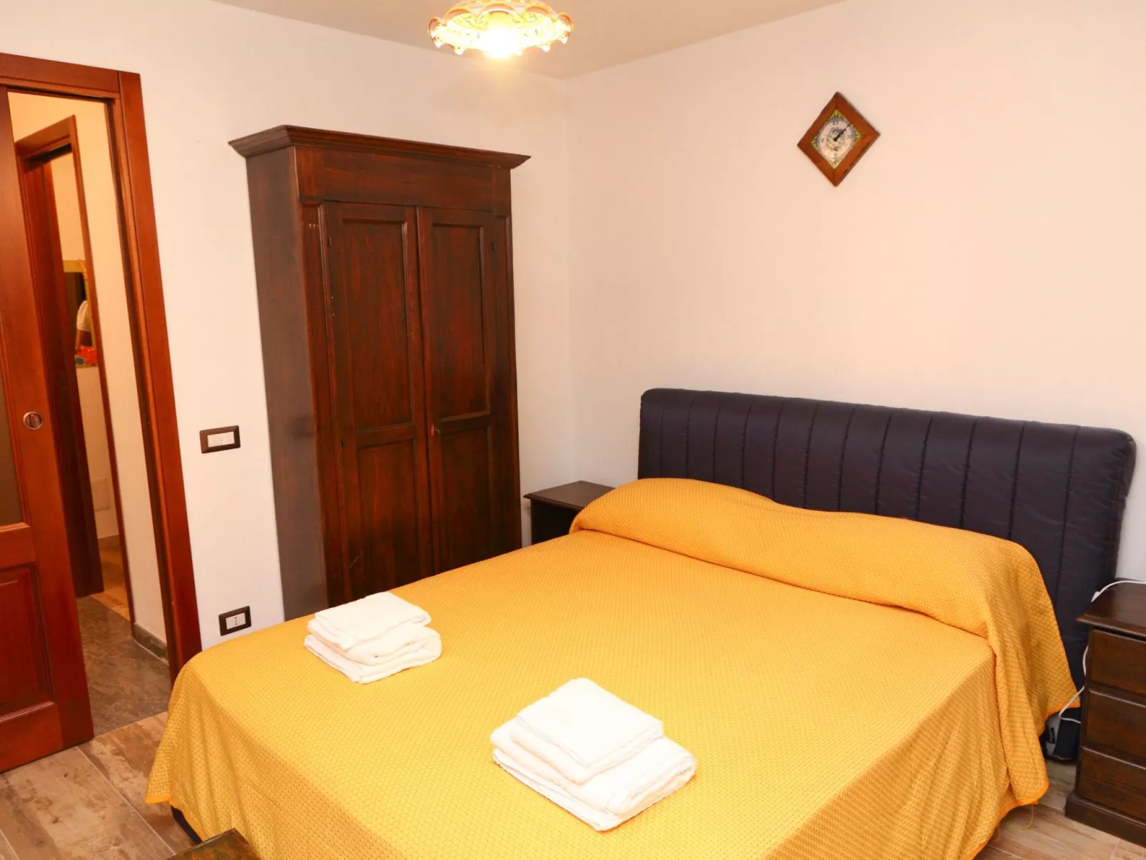 Wine House-Image-tags.info