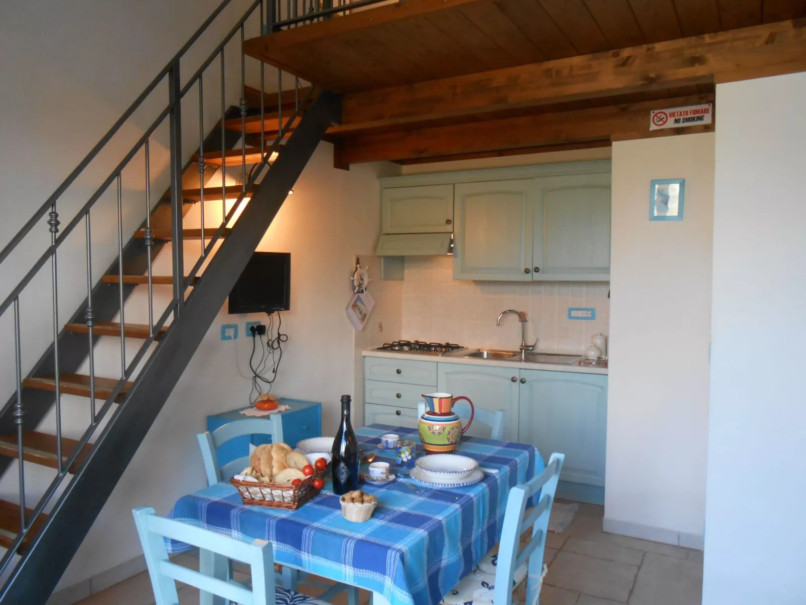 AZZURRO-Image-tags.info