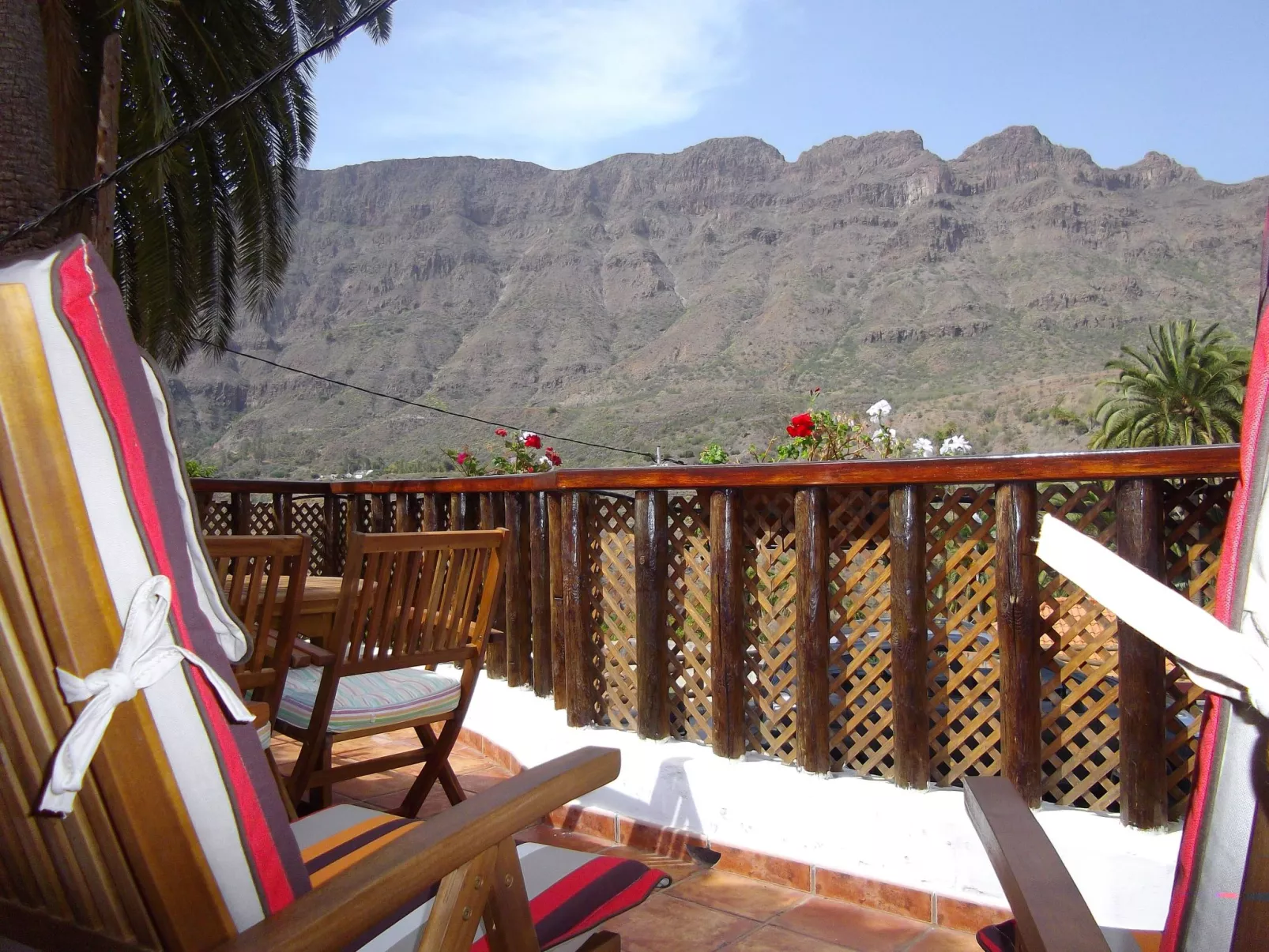 Die Schule von La Sorrueda-Buiten