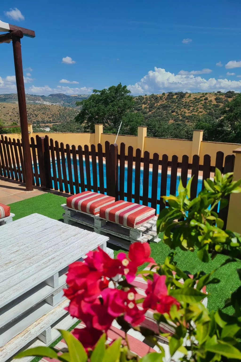 In Algarinejo mit Eigener Terrasse-Buiten