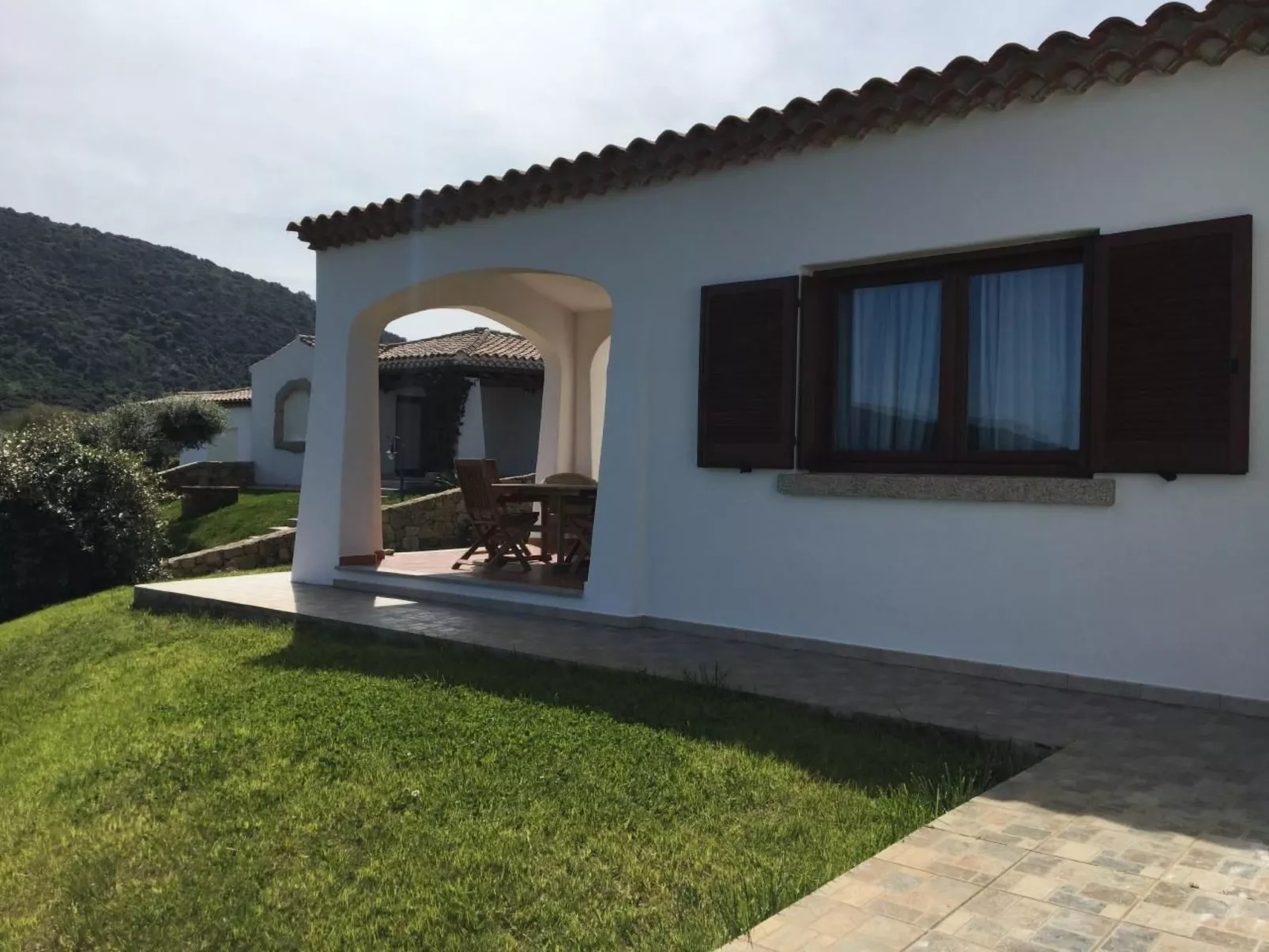 Villa mit gemeinsamem Pool und Meerblick