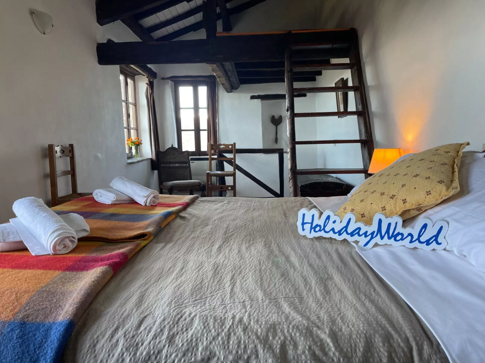 Mountains' View by Holiday World-Binnen