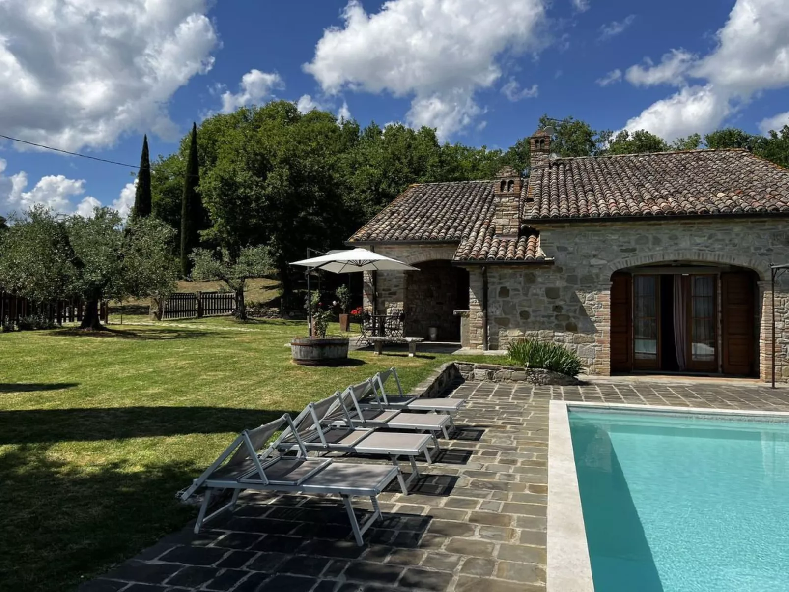 Villa mit privatem Pool zwischen Umbrien und der Toskana-Image-tags.info