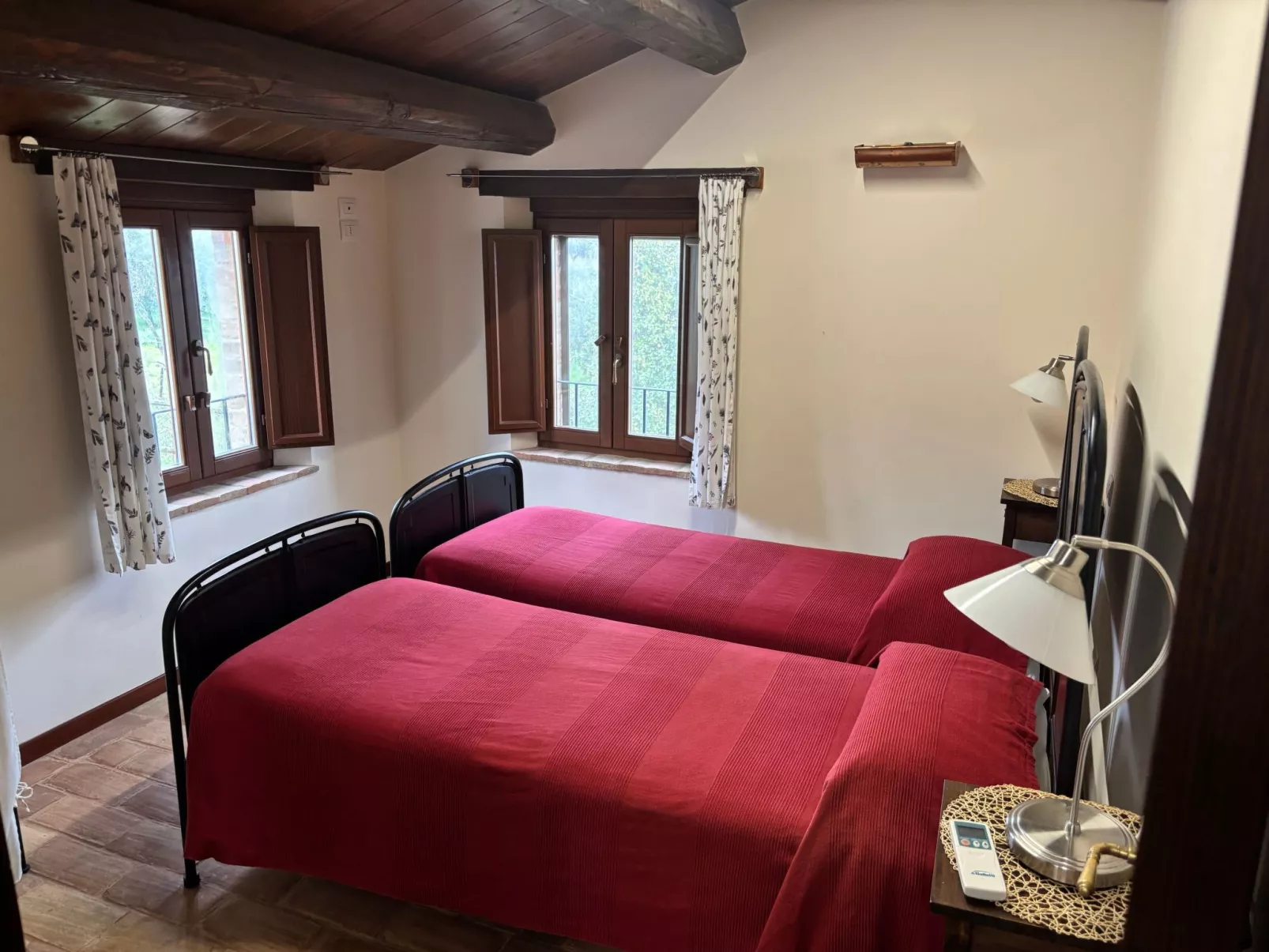 Rote Wohnung Bauernhaus-Binnen