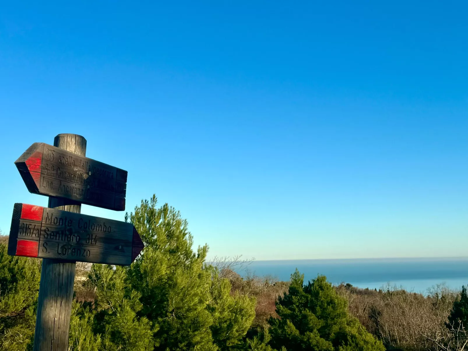 CASA ANCARANO Sirolo-Buiten