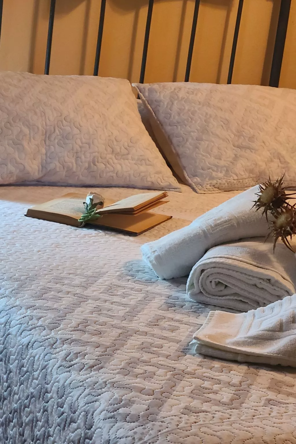 Schöne Ferienwohnung in Iznájar mit Garten, Terrasse und Grill-Binnen