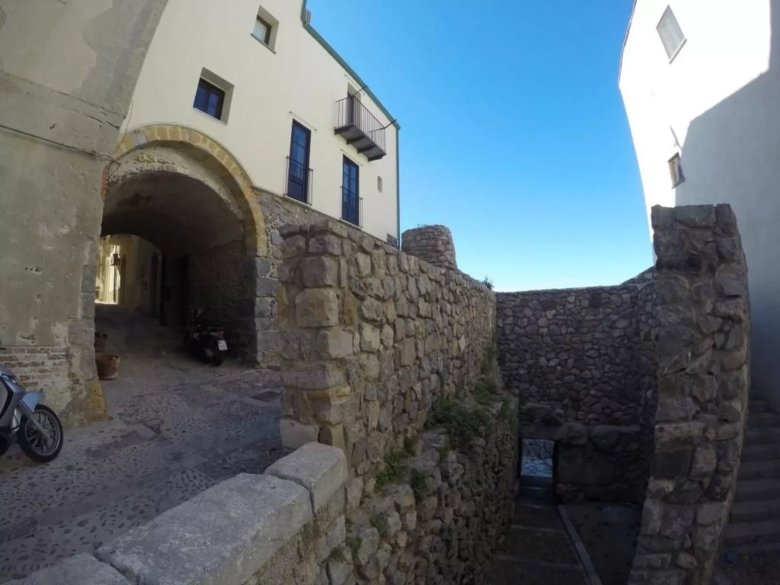 'Marina House-Image-tags.info