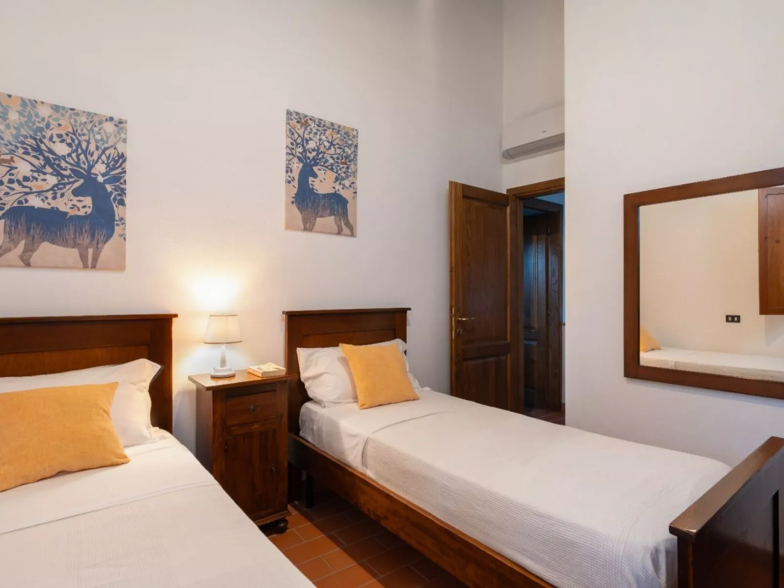 Villa Frantusina-Binnen