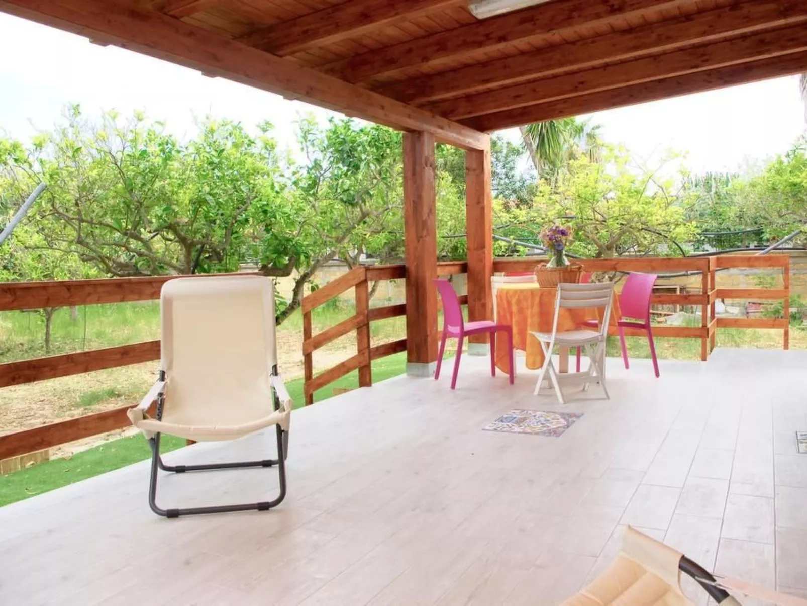 Wohnung 'Lido Fiori' mit privatem Garten-Buiten