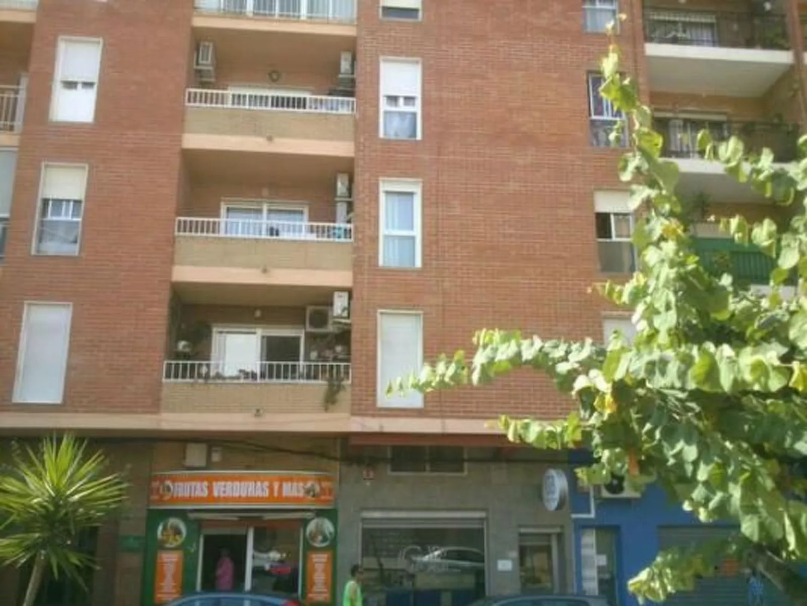 "Yovalu1" mit Balkon-Image-tags.info