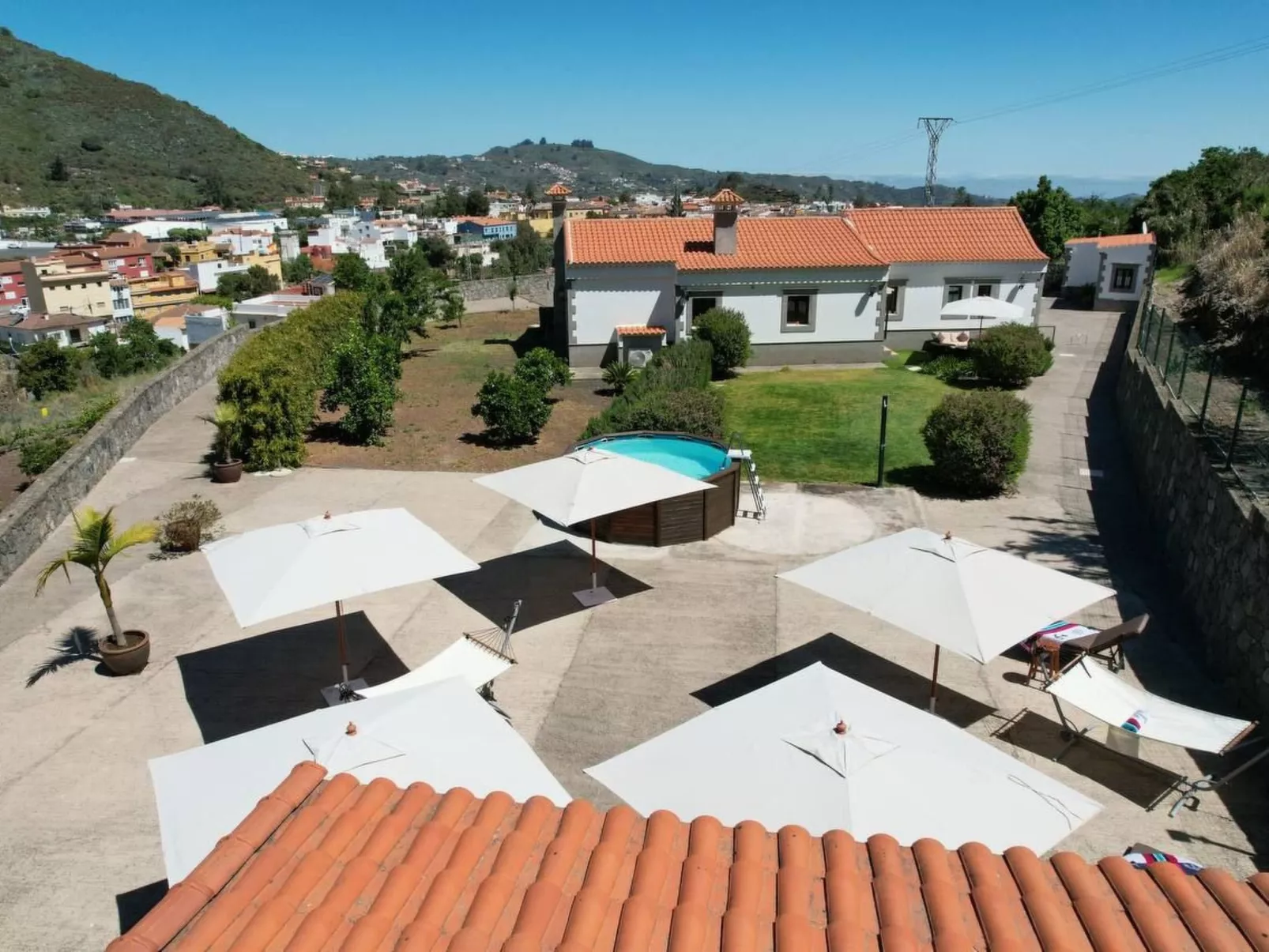 Villa Lucas mit Gartenterrasse und Schwimmbad-Image-tags.info