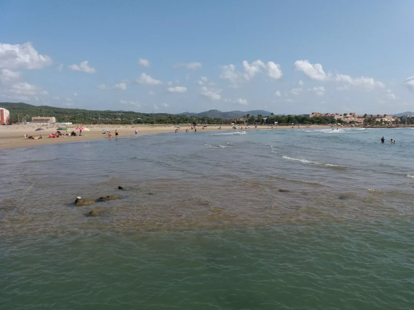 Chalet 'Vista Cunit' mit privatem Pool-Buiten