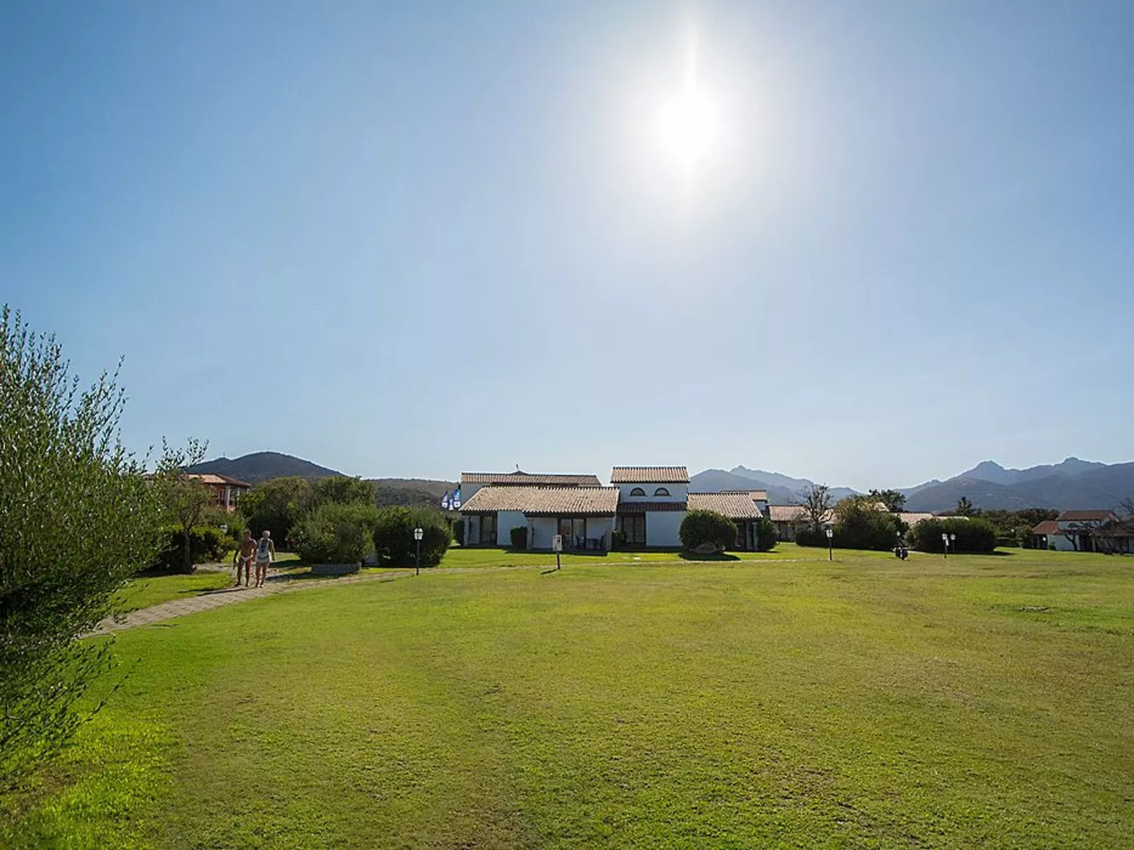 Apt. Eldi 2B, mit gemeinsamem Schwimmbad-Buiten