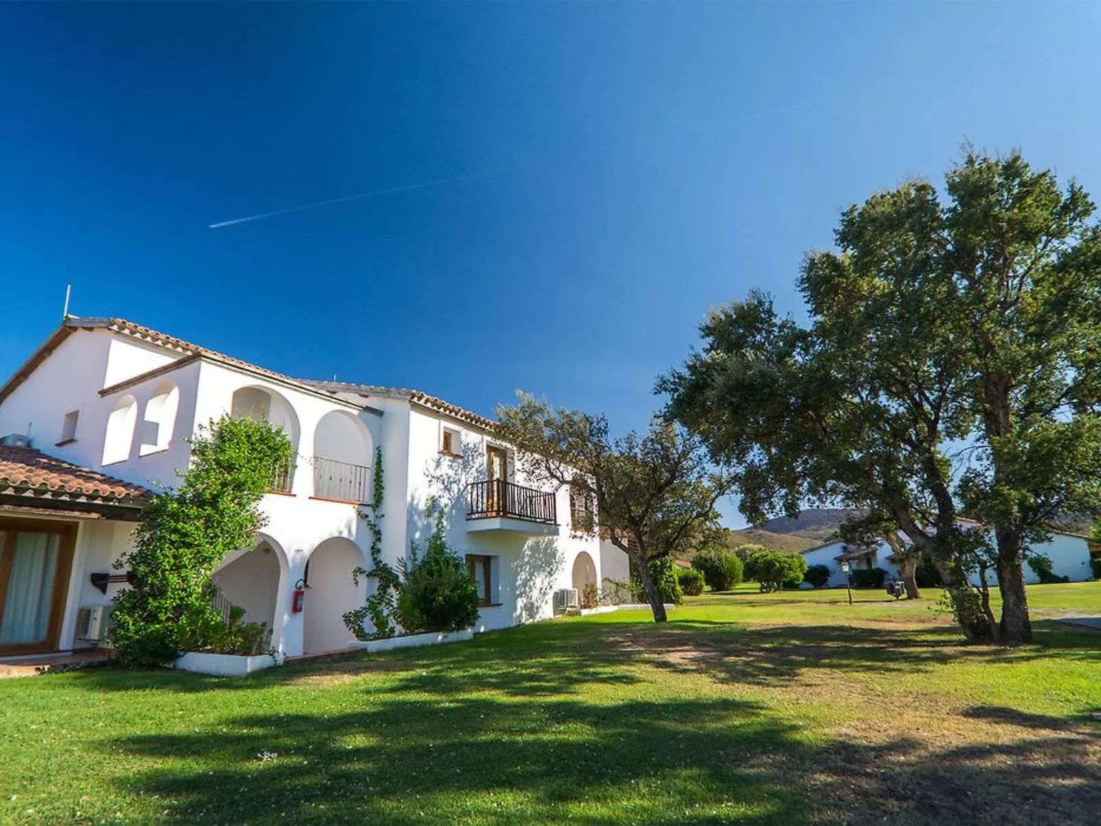 Apt. Eldi 2C, mit gemeinsamem Schwimmbad-Buiten