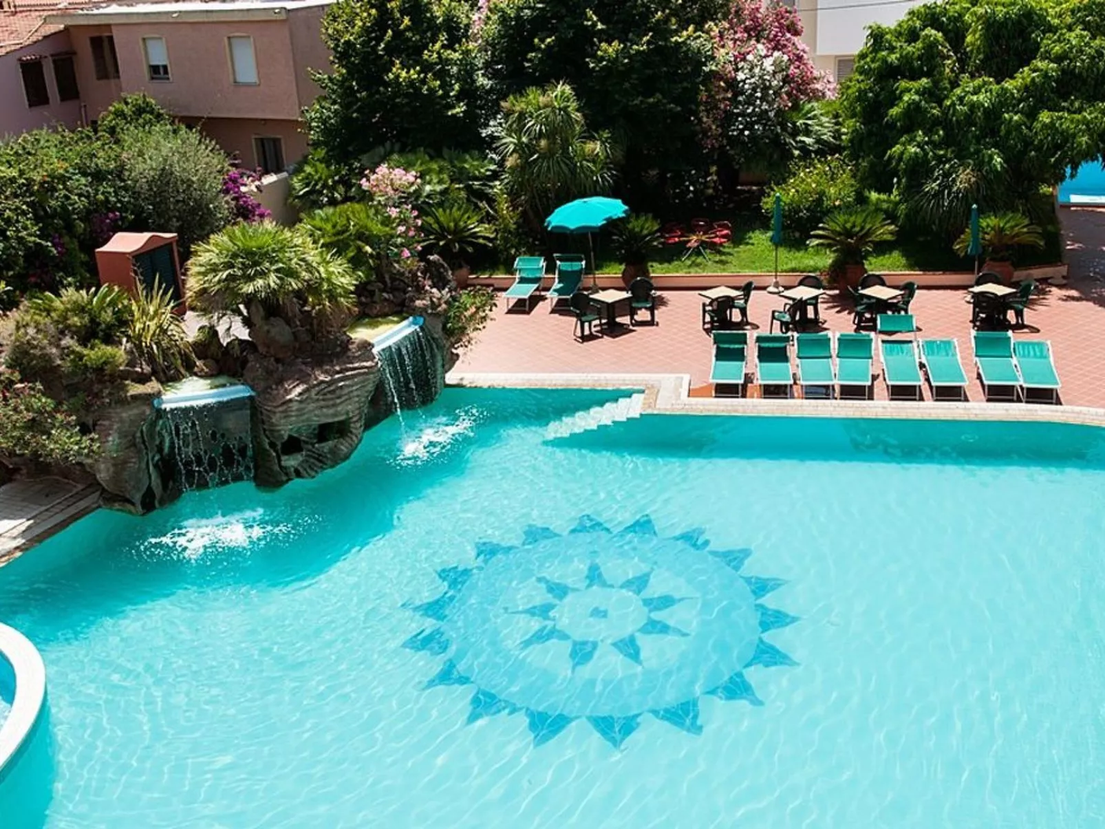 Apt. Orosei 1B, mit gemeinsamem Schwimmbad-Buiten