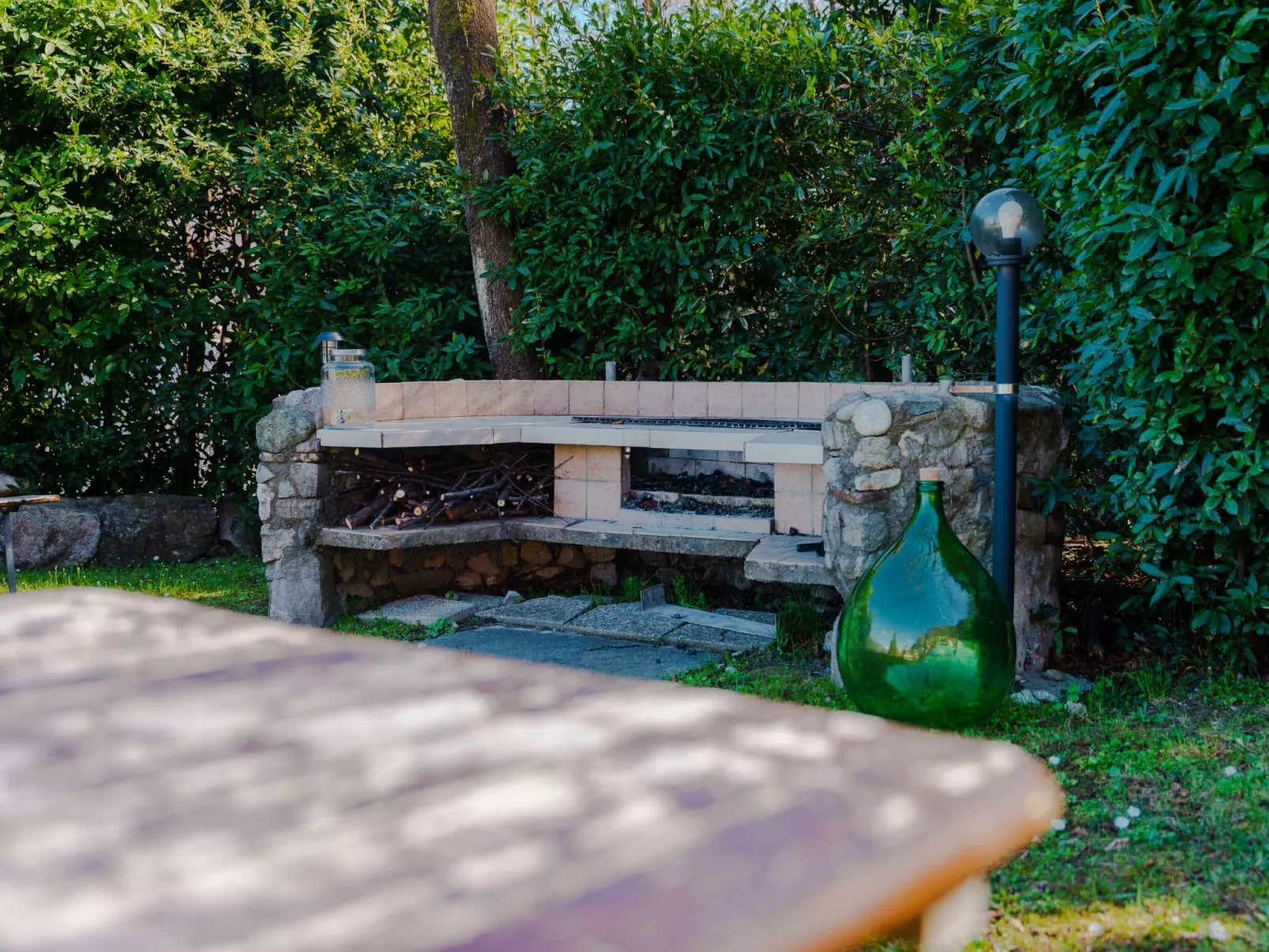 Villa zur alleinigen Nutzung mit 4 Wohnungen-Buiten