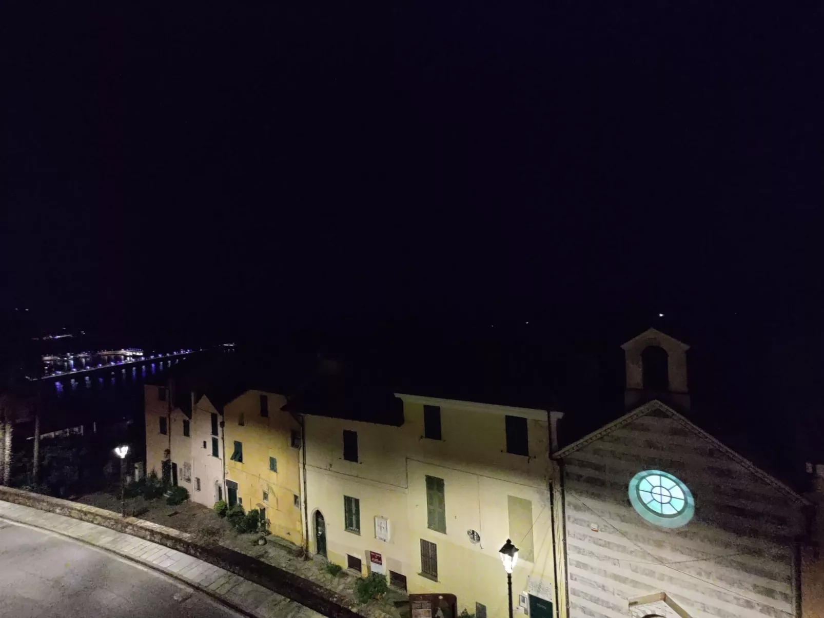 Elegantes historisches Apartment mit herrlichem Meerblick-Buiten