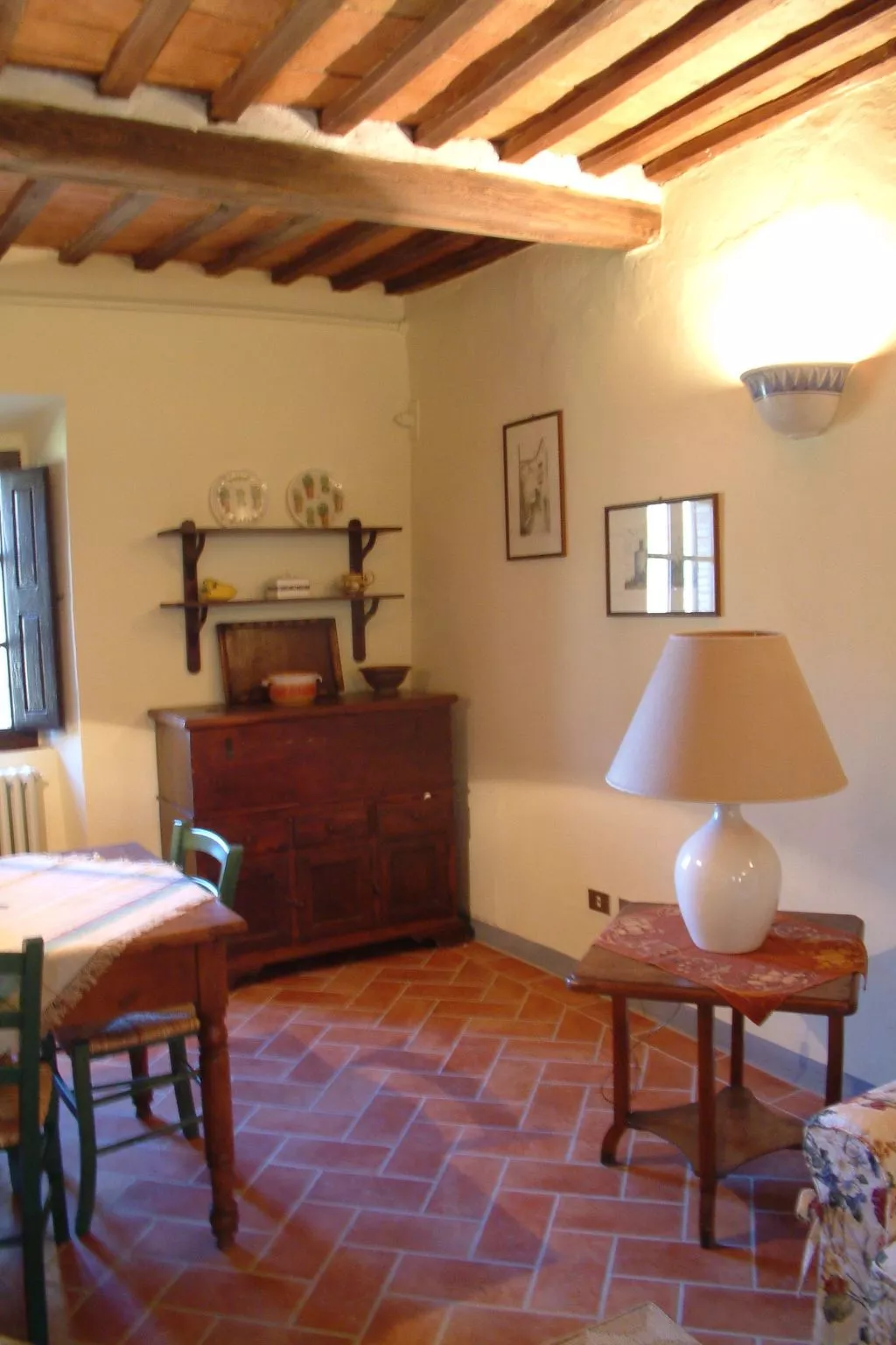 Villa 'Cimpoli casa' mit Garten und Grill-Binnen