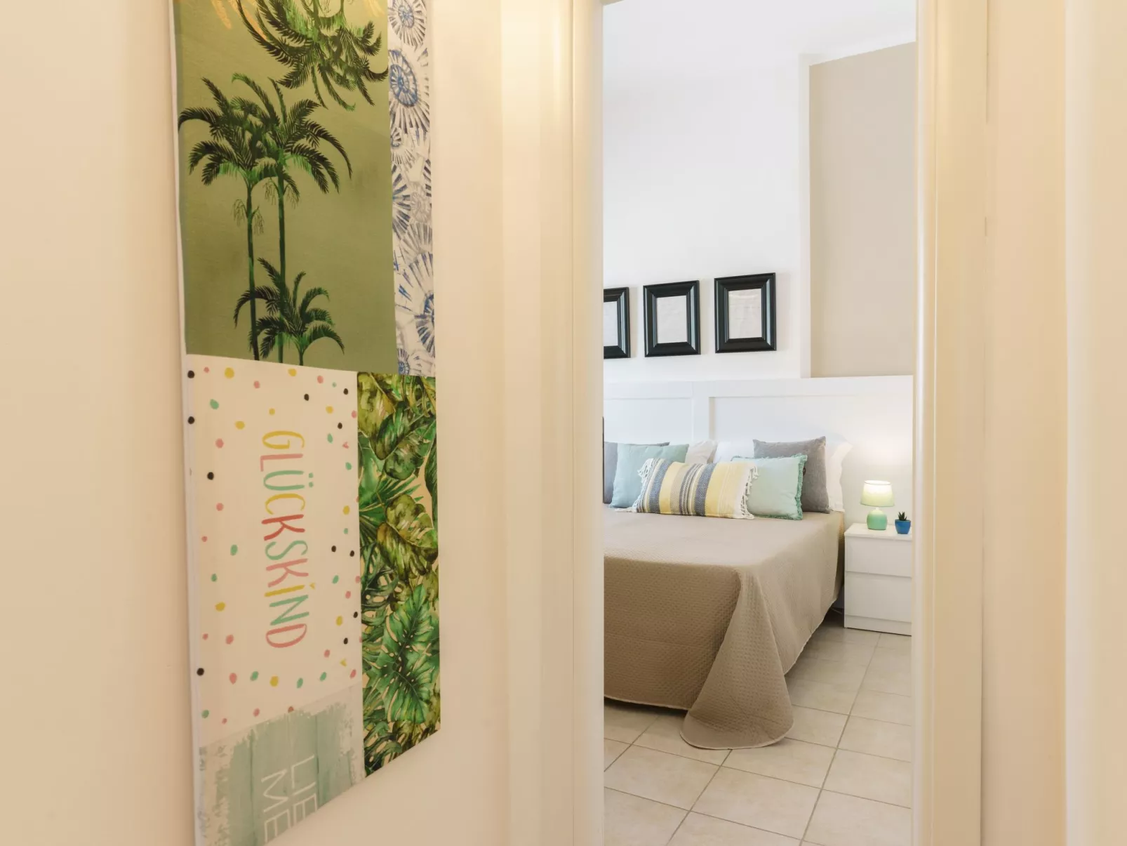 Olympus-Haus-Image-tags.info