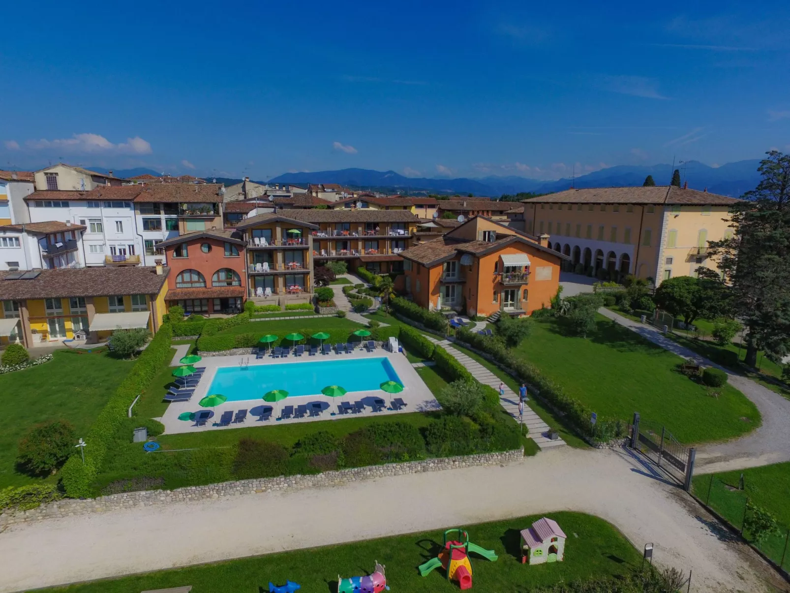 Wohnung in Moniga Del Garda mit Seeblick-Image-tags.info