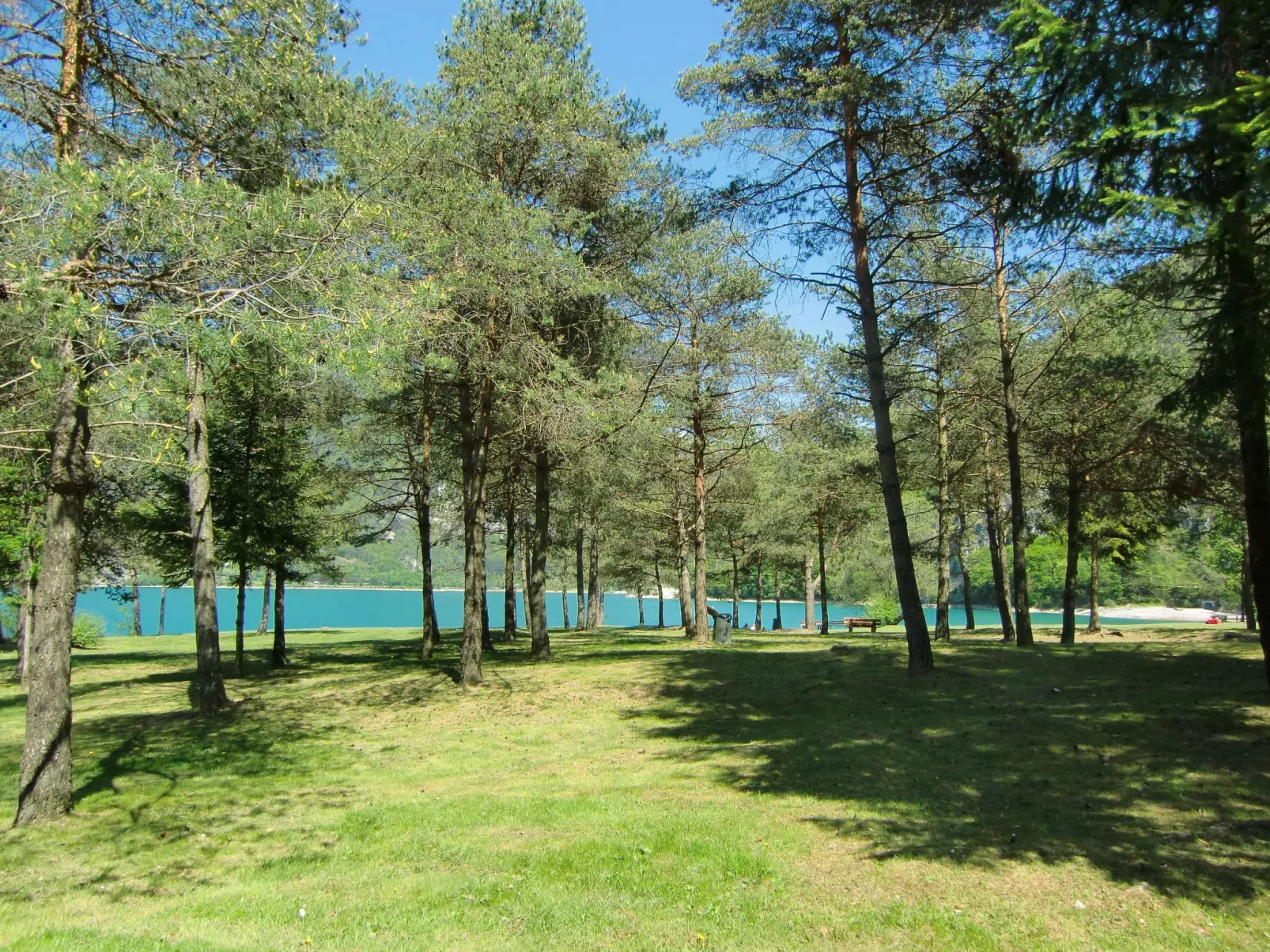 Erdgeschosswohnung mit Seeblick-Buiten