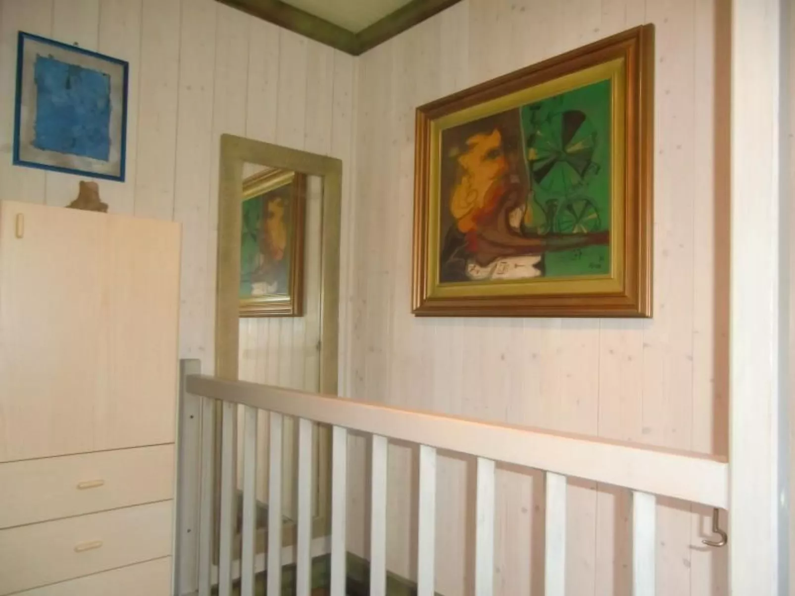 Freistehendes Haus mit eingezäuntem Privatgarten-Image-tags.info